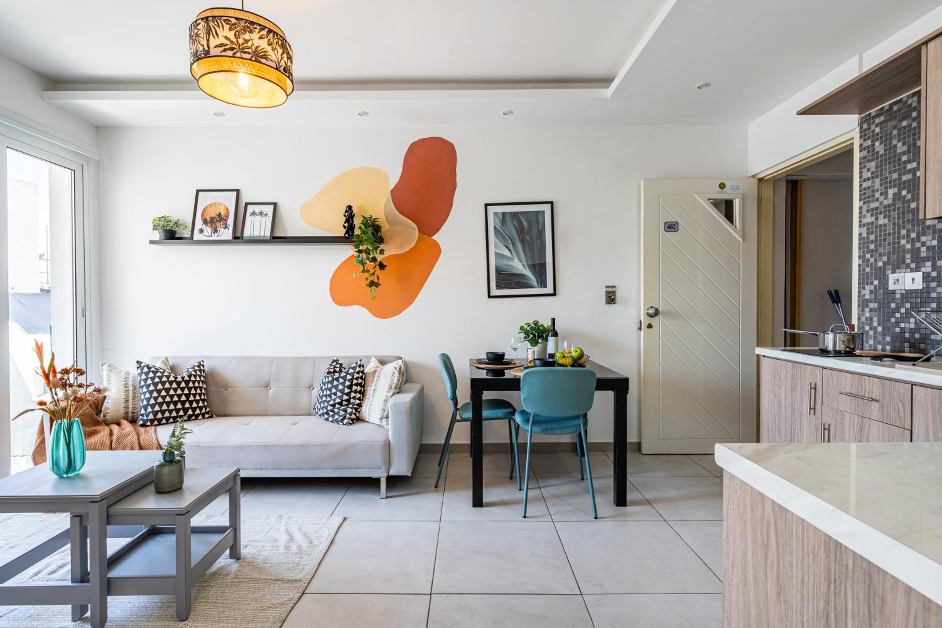 Made with love 1-BR Apt By Finikoudes Beach view 2