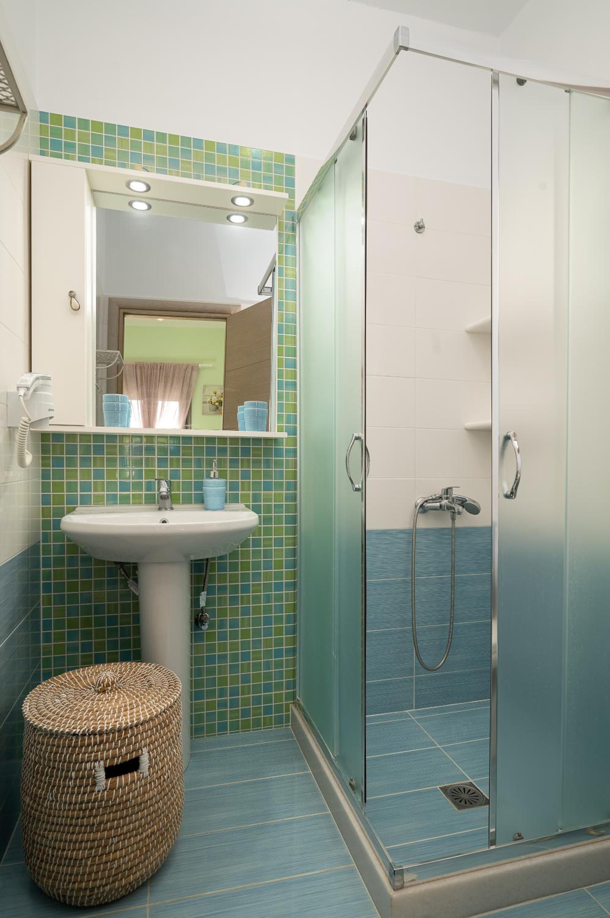 Photo 17