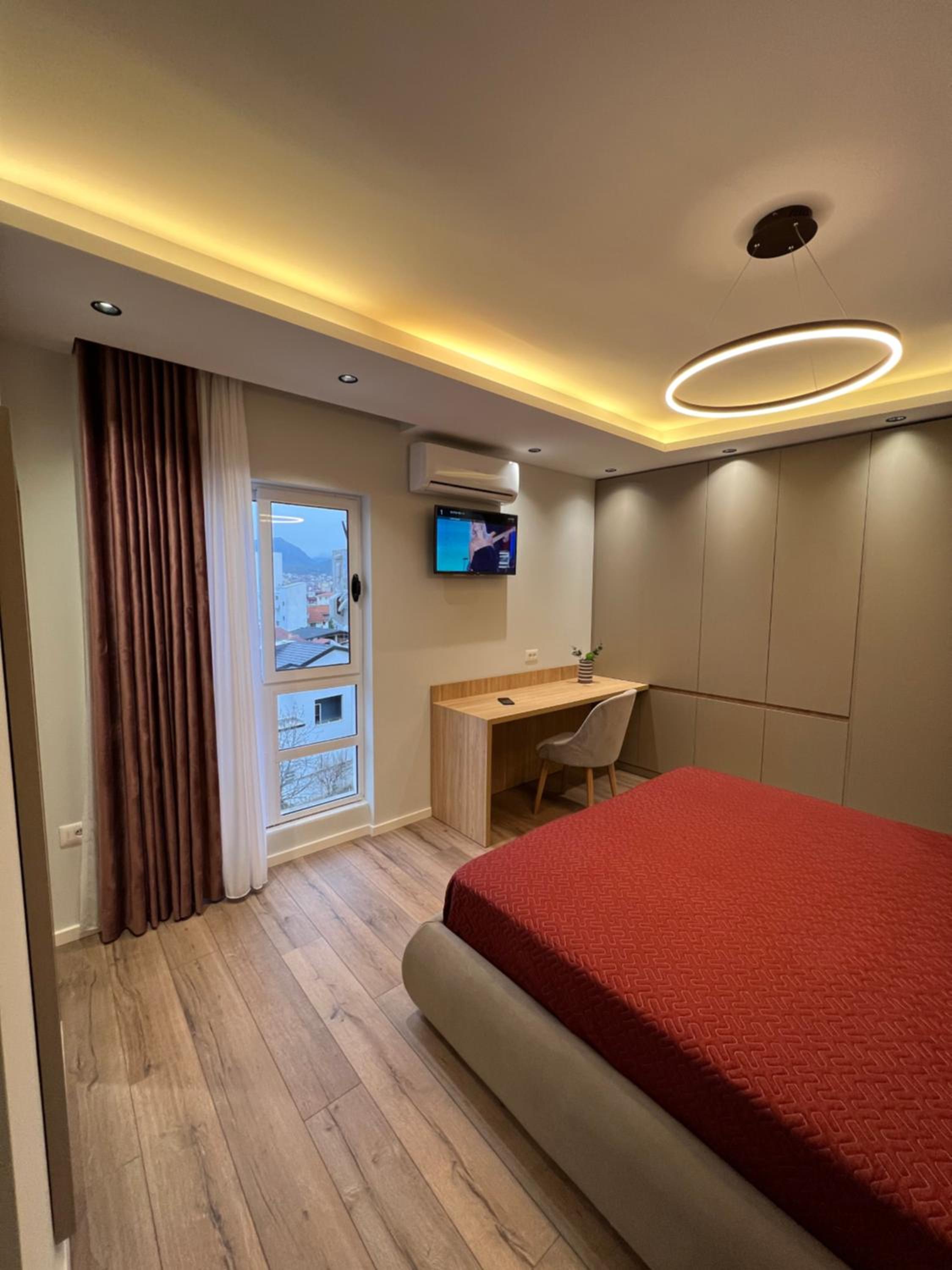 ERG APARTMENTS