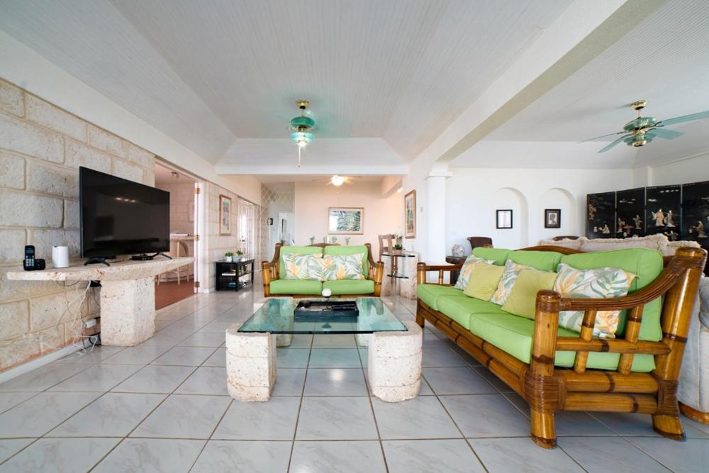 Banyan Beach House Villa