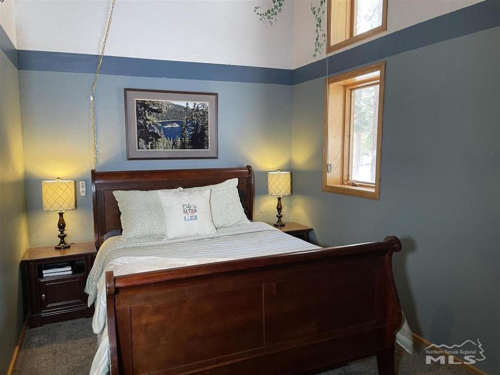 Mountain Cabin in Zephyr Cove beach, slopes, and hot tub - Property Image 12