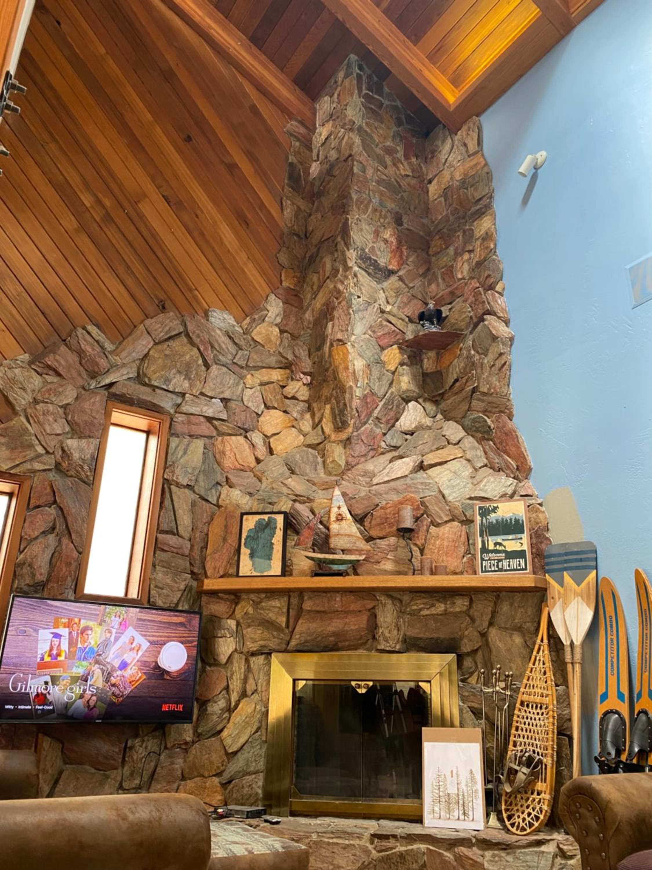 Mountain Cabin in Zephyr Cove beach, slopes, and hot tub - Property Image 9
