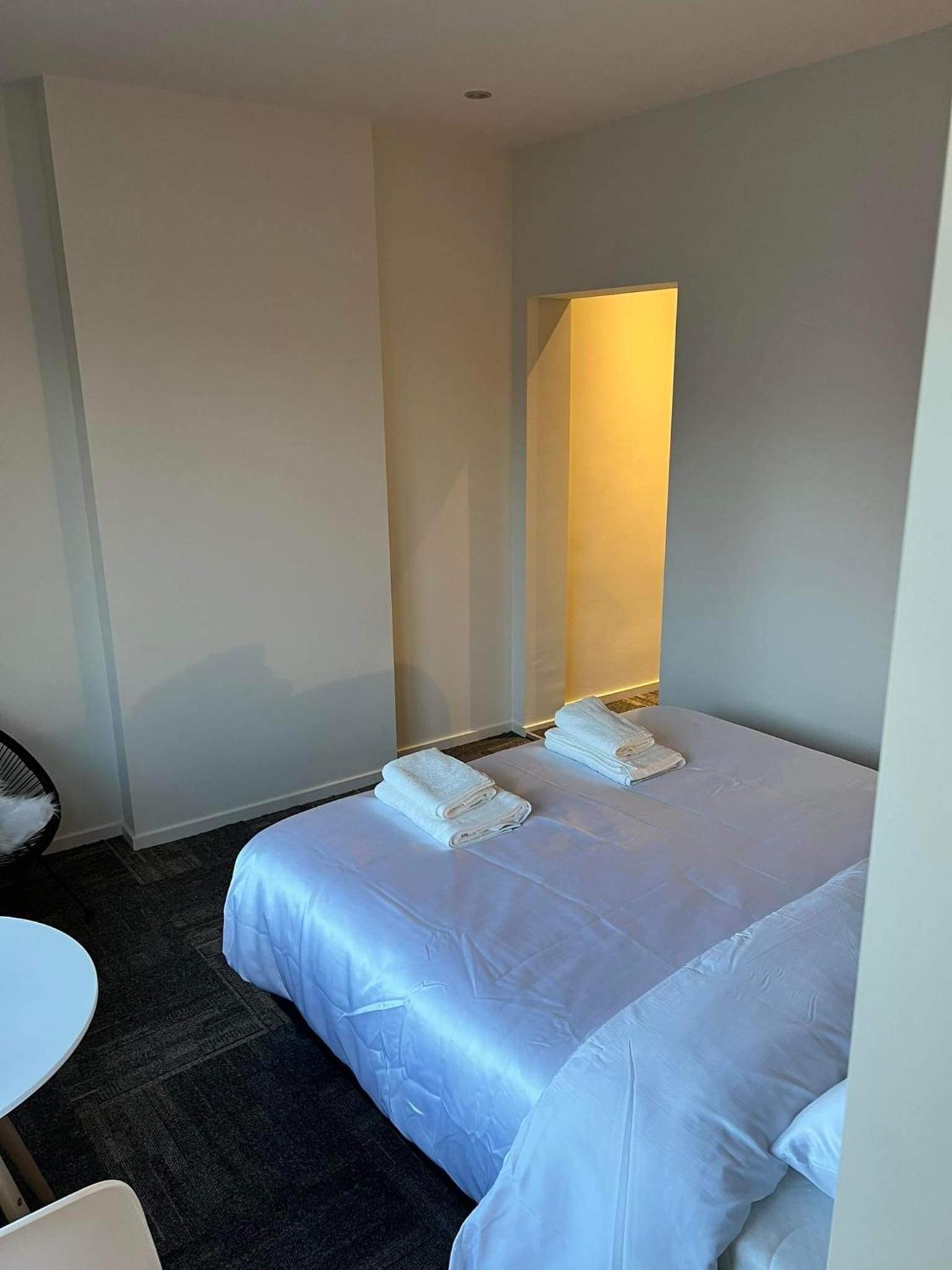 Bruges Vacations - Prachtige kamer in centrum Brugge met badkamer ! - Property Image 29