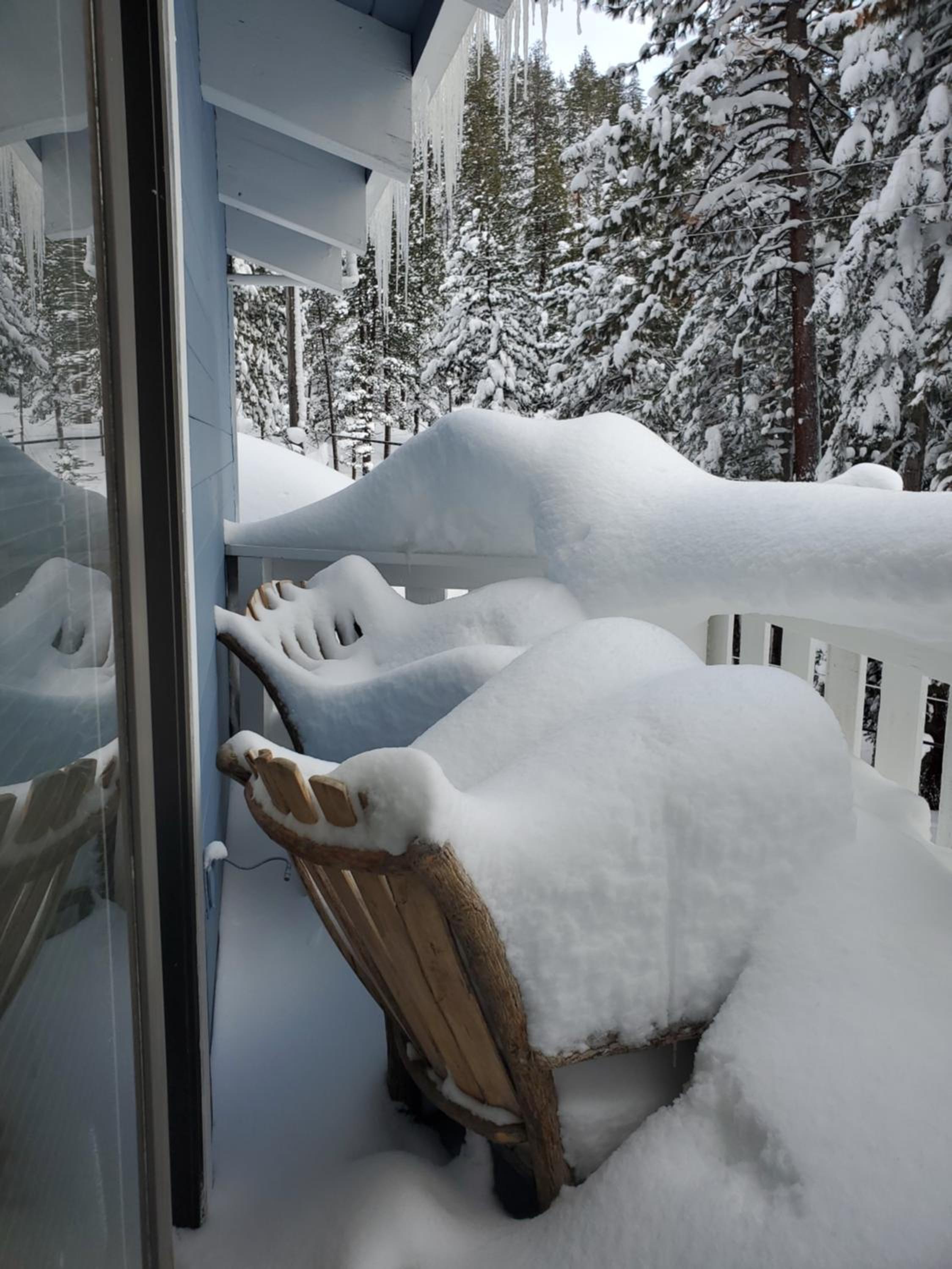 Mountain Cabin in Zephyr Cove beach, slopes, and hot tub - Property Image 6