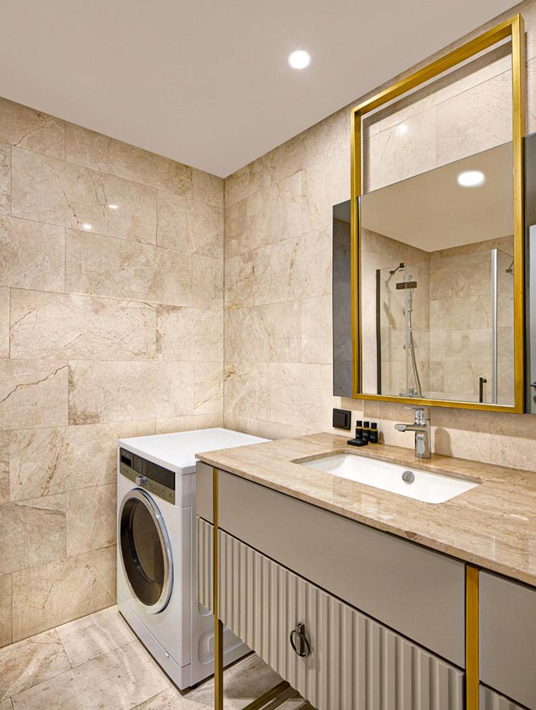 G Tower Furnished Apartment Rentals