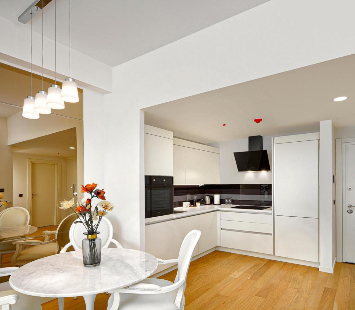 G Tower Furnished Apartment Rentals