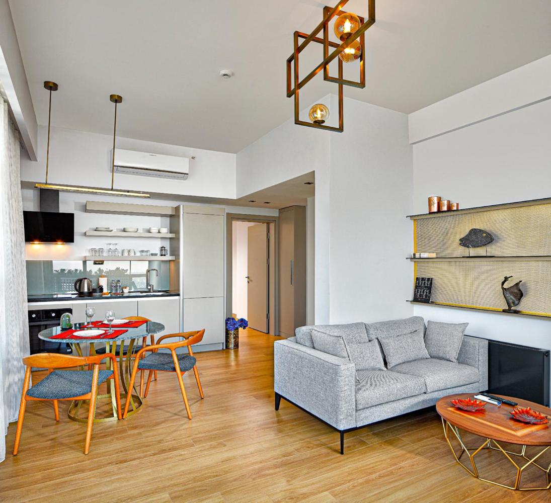 G Tower Furnished Apartment Rentals