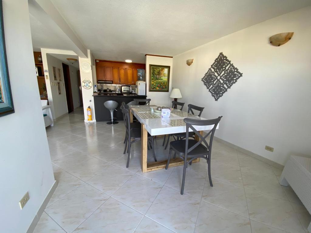 PENTHOUSE AGUAMARINA