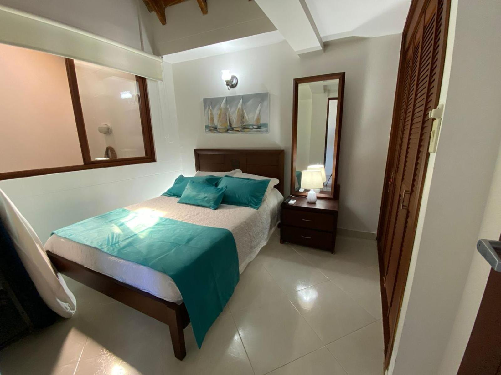 PENTHOUSE AGUAMARINA
