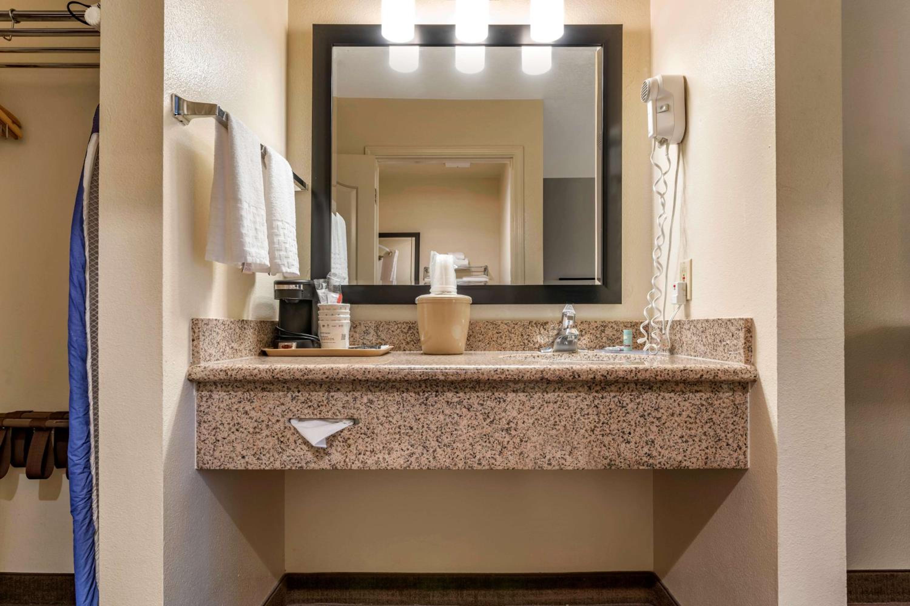 Best Western Luxury Inn, Bild 47