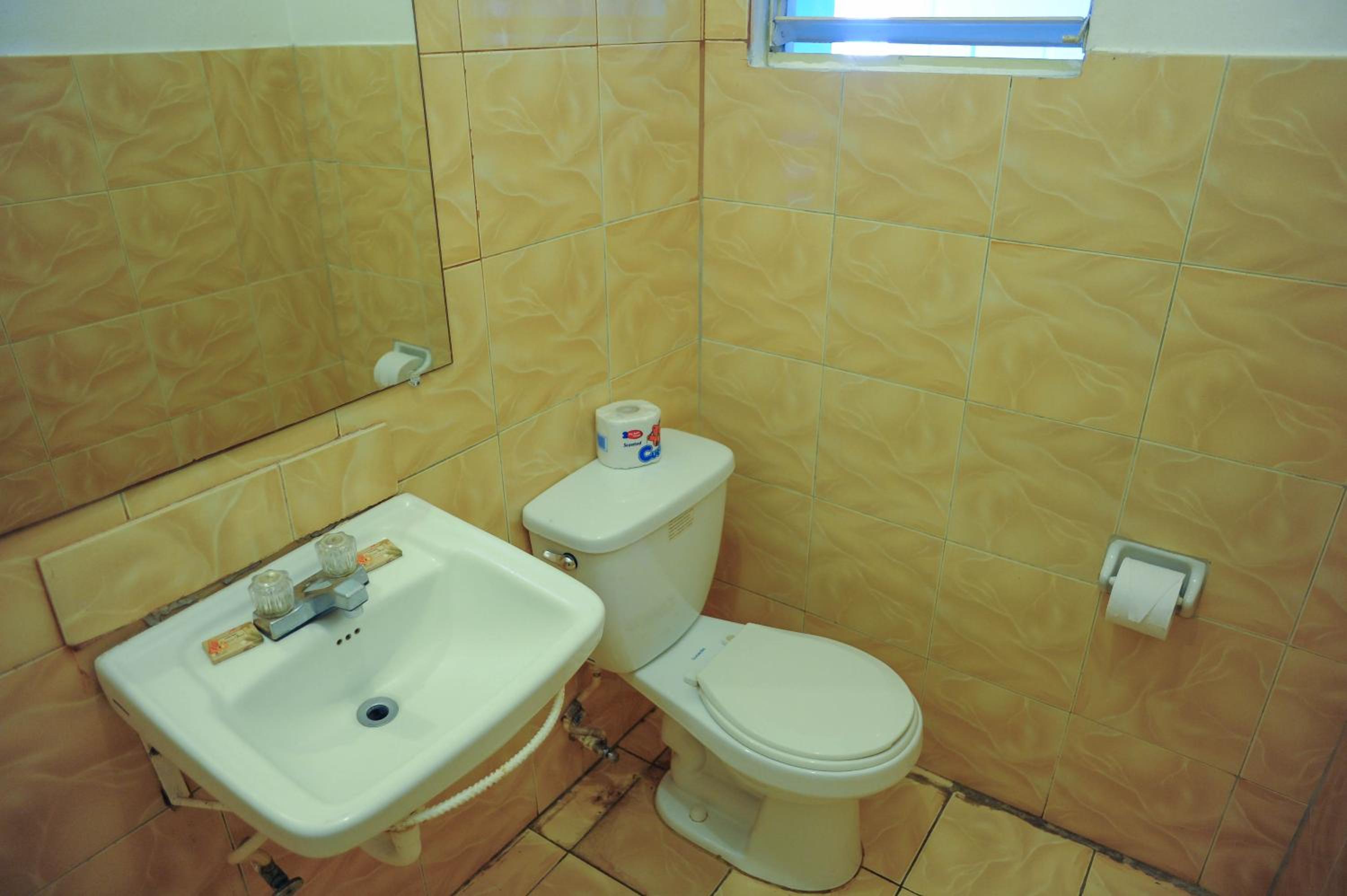 Glorianna Hotel