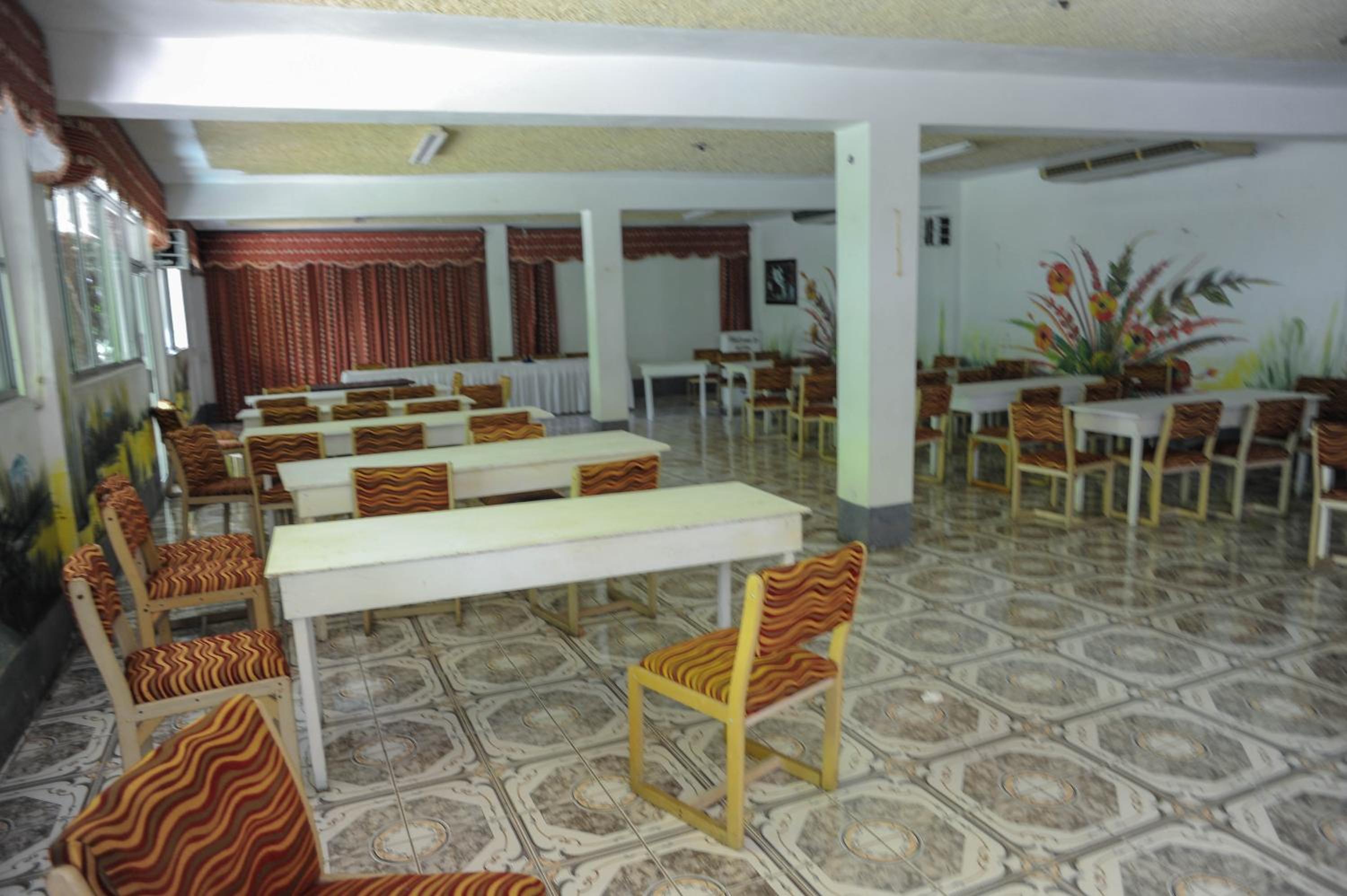 Glorianna Hotel