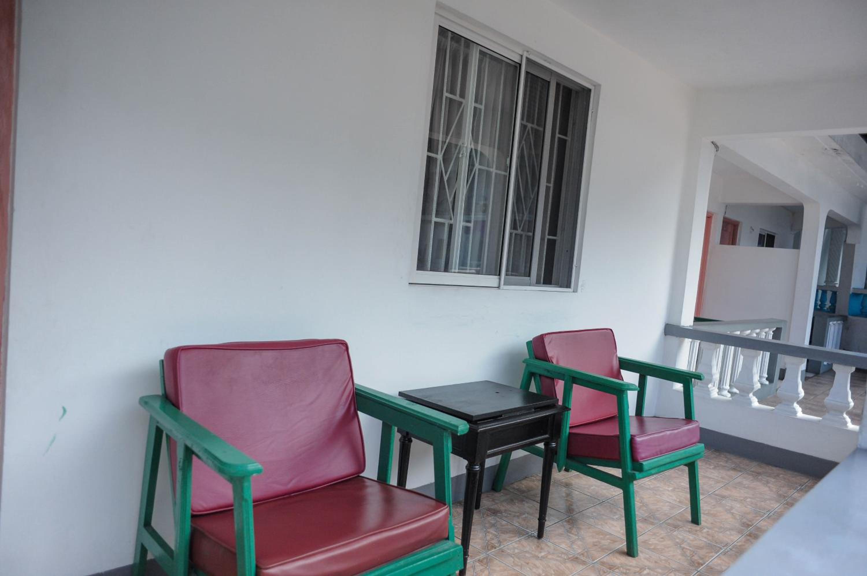 Glorianna Hotel