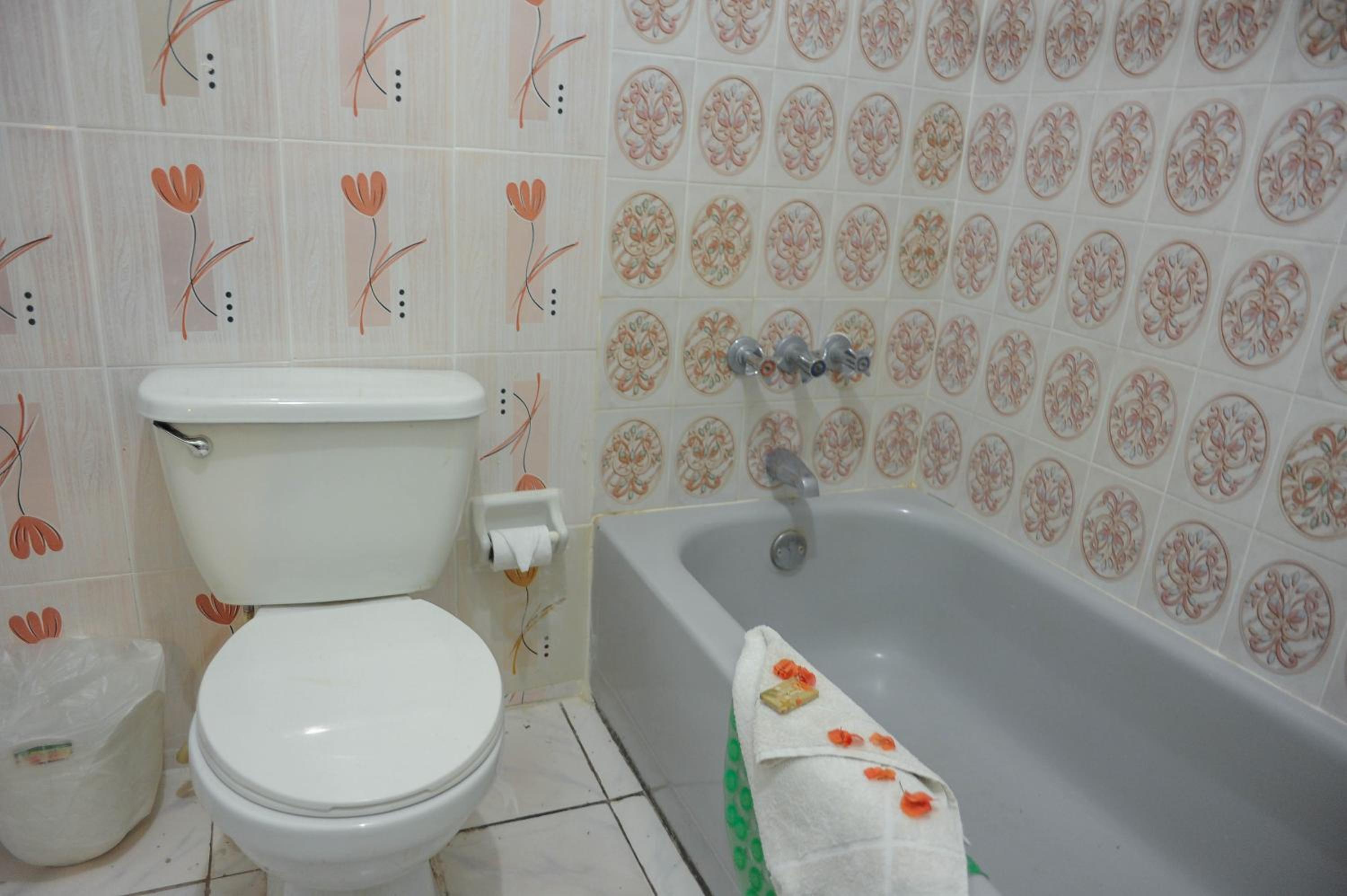 Glorianna Hotel