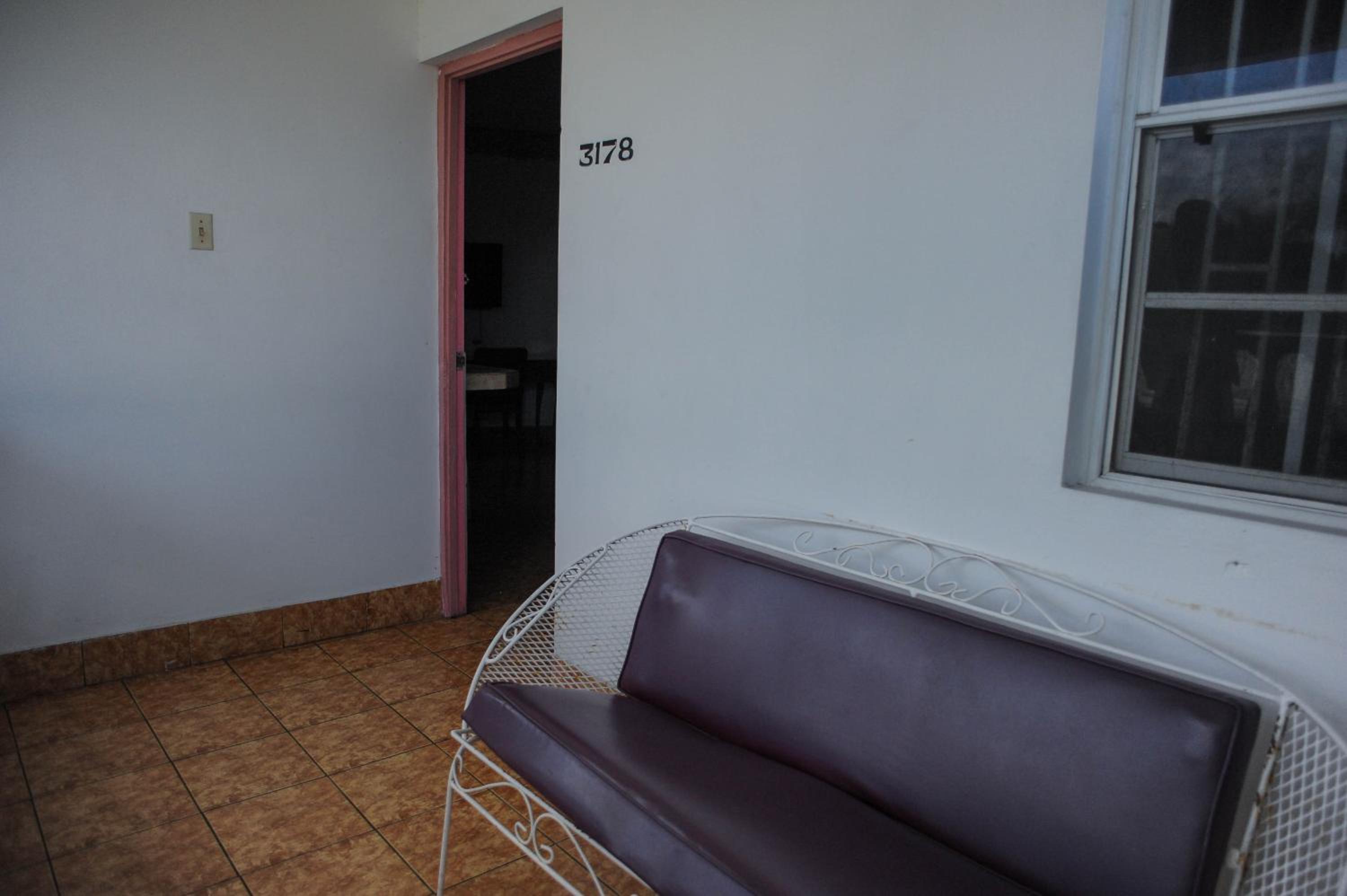 Glorianna Hotel