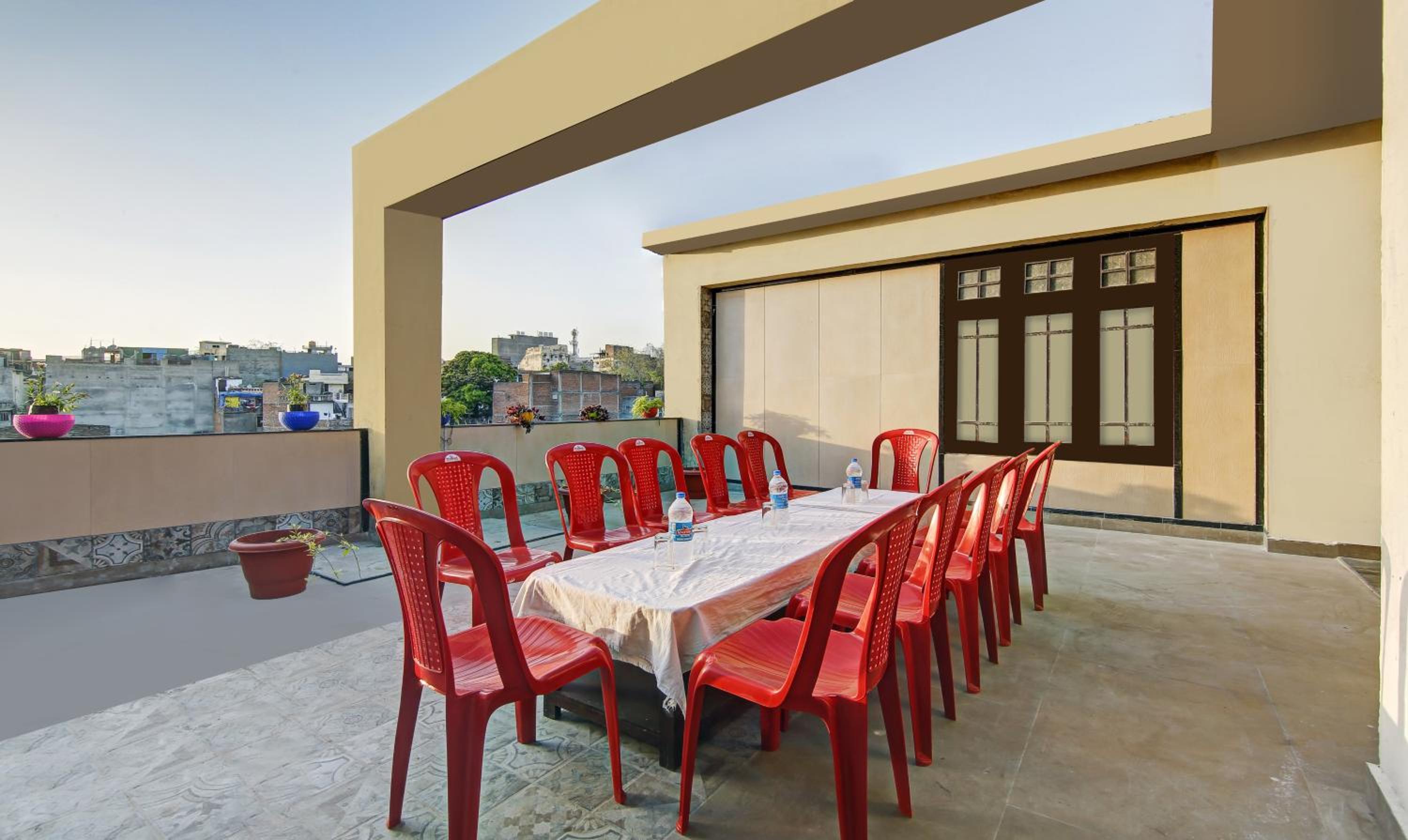Itsy Hotels Amrita Raghunath Bazaar Jammu view 4