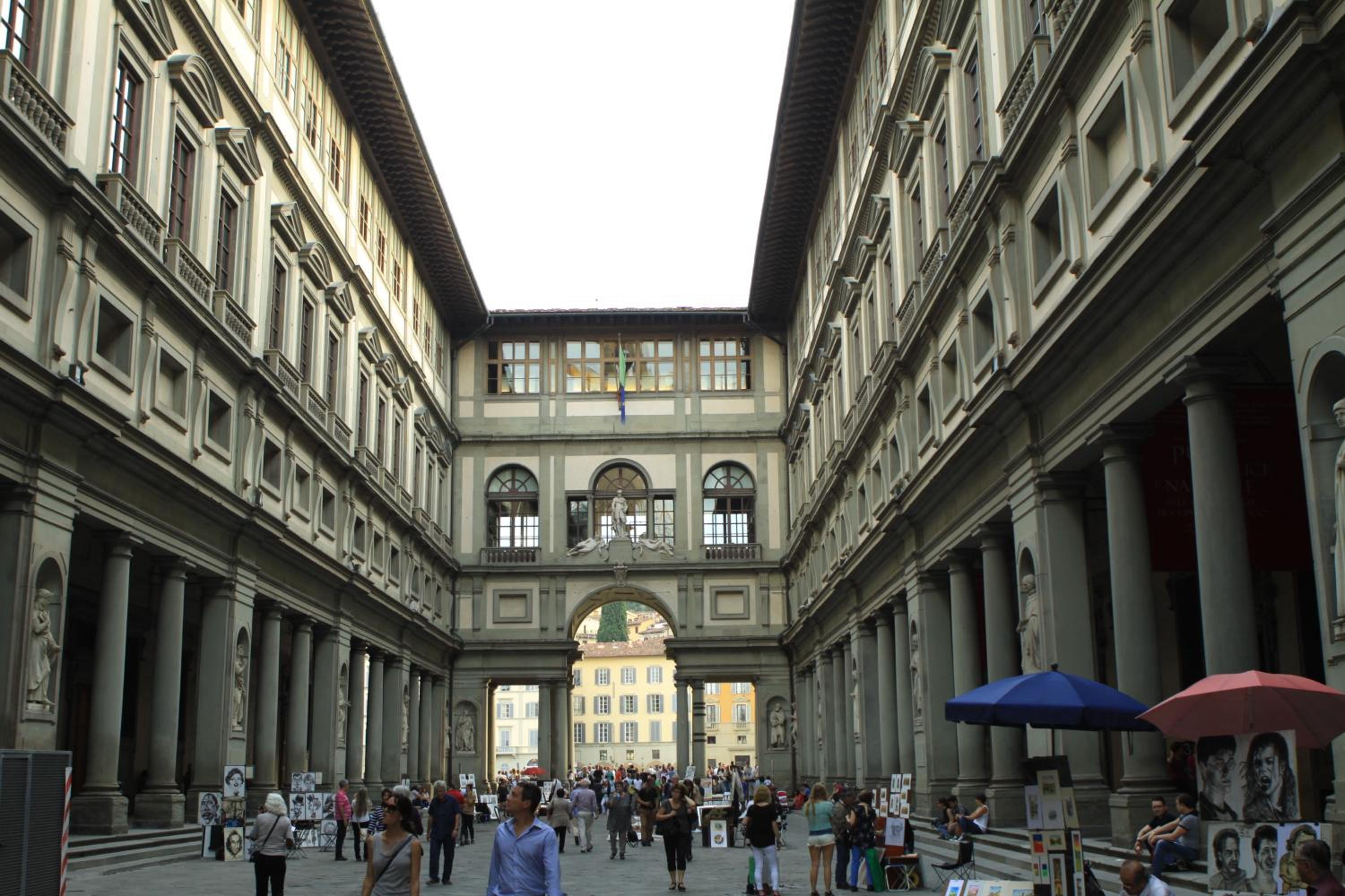 Roberto's Apartment. Firenze Piazza Santa Croce.