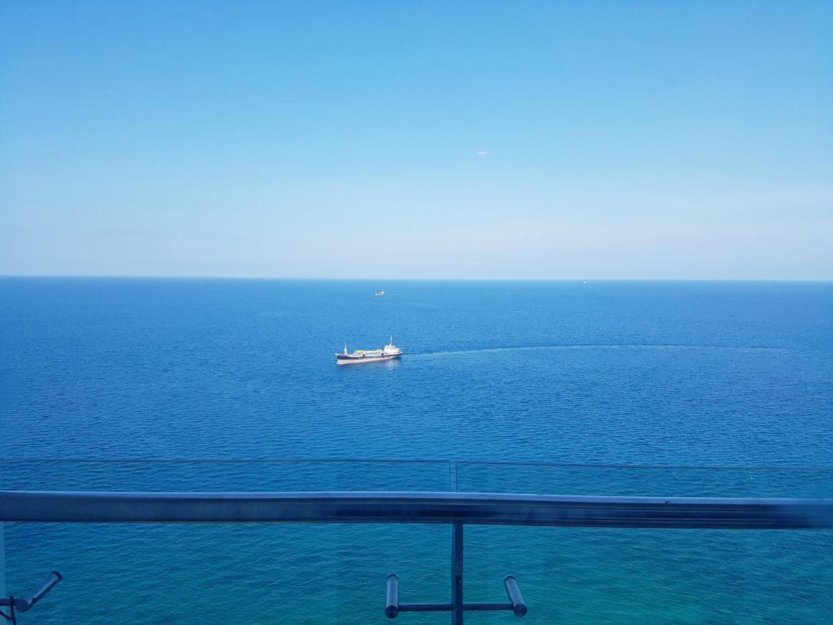 Amazing Seaview Arterra Penthouse