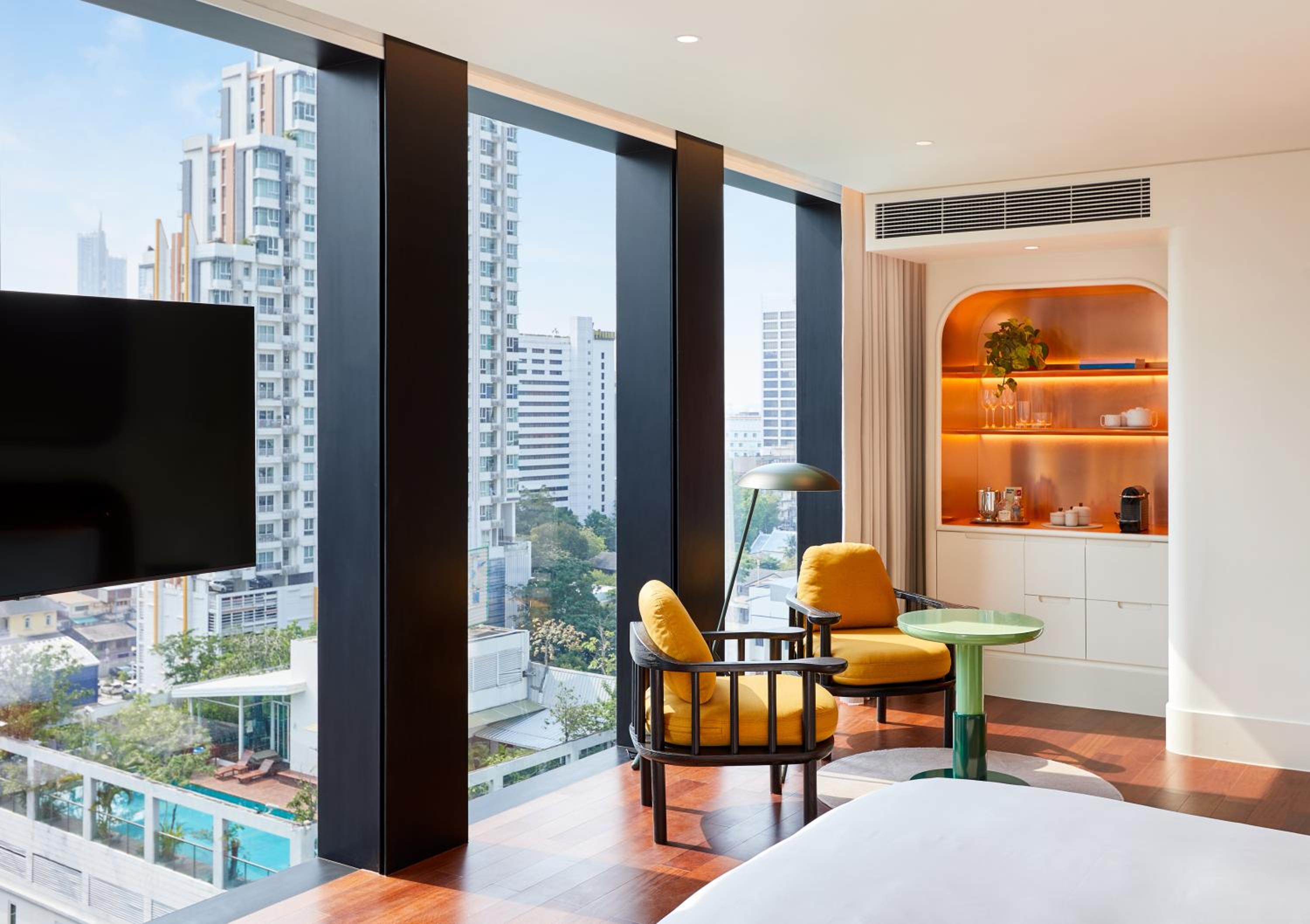 The Standard, Bangkok Mahanakhon 50
