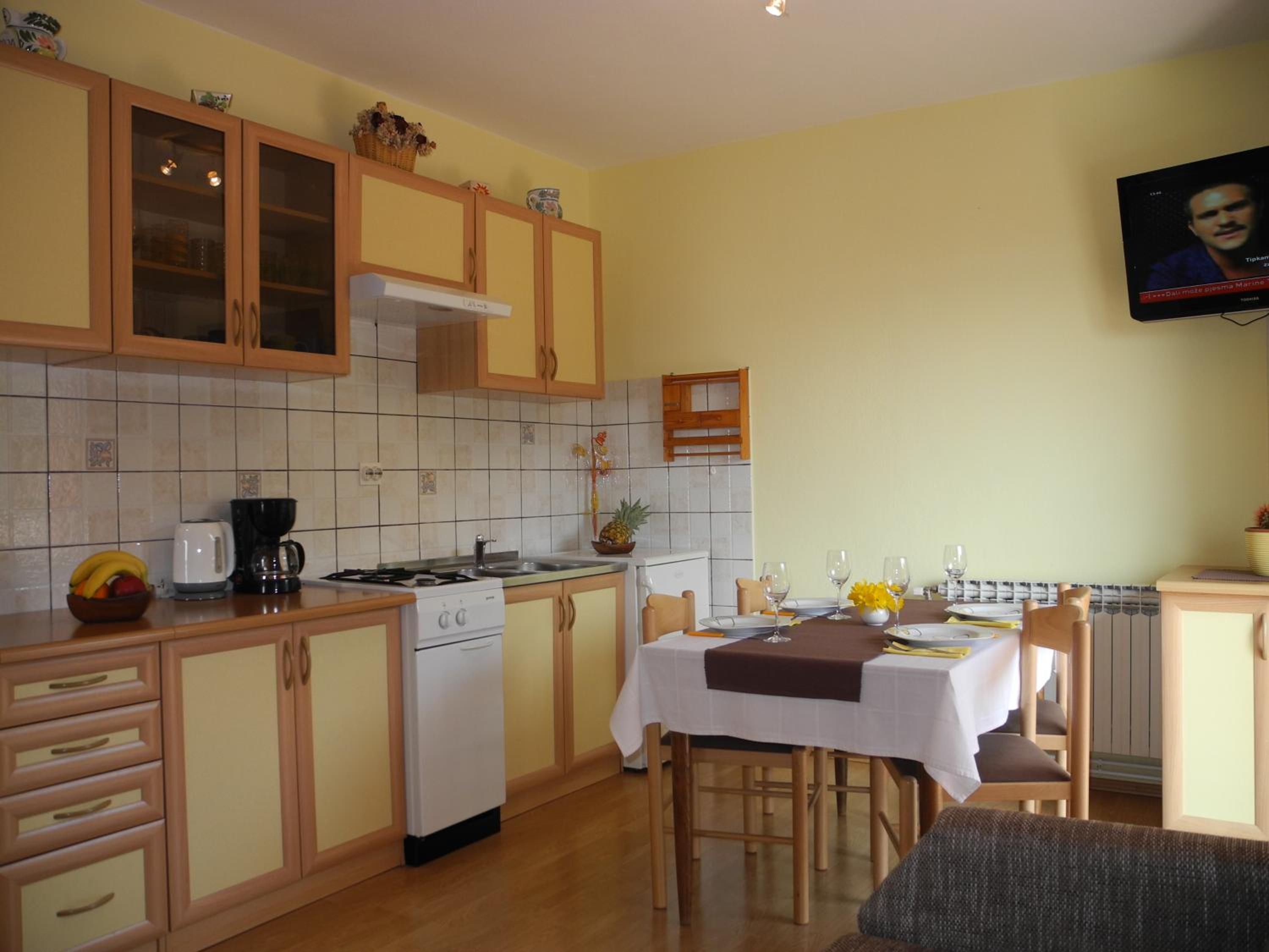 BOZENA Apartments with balcony and sea view