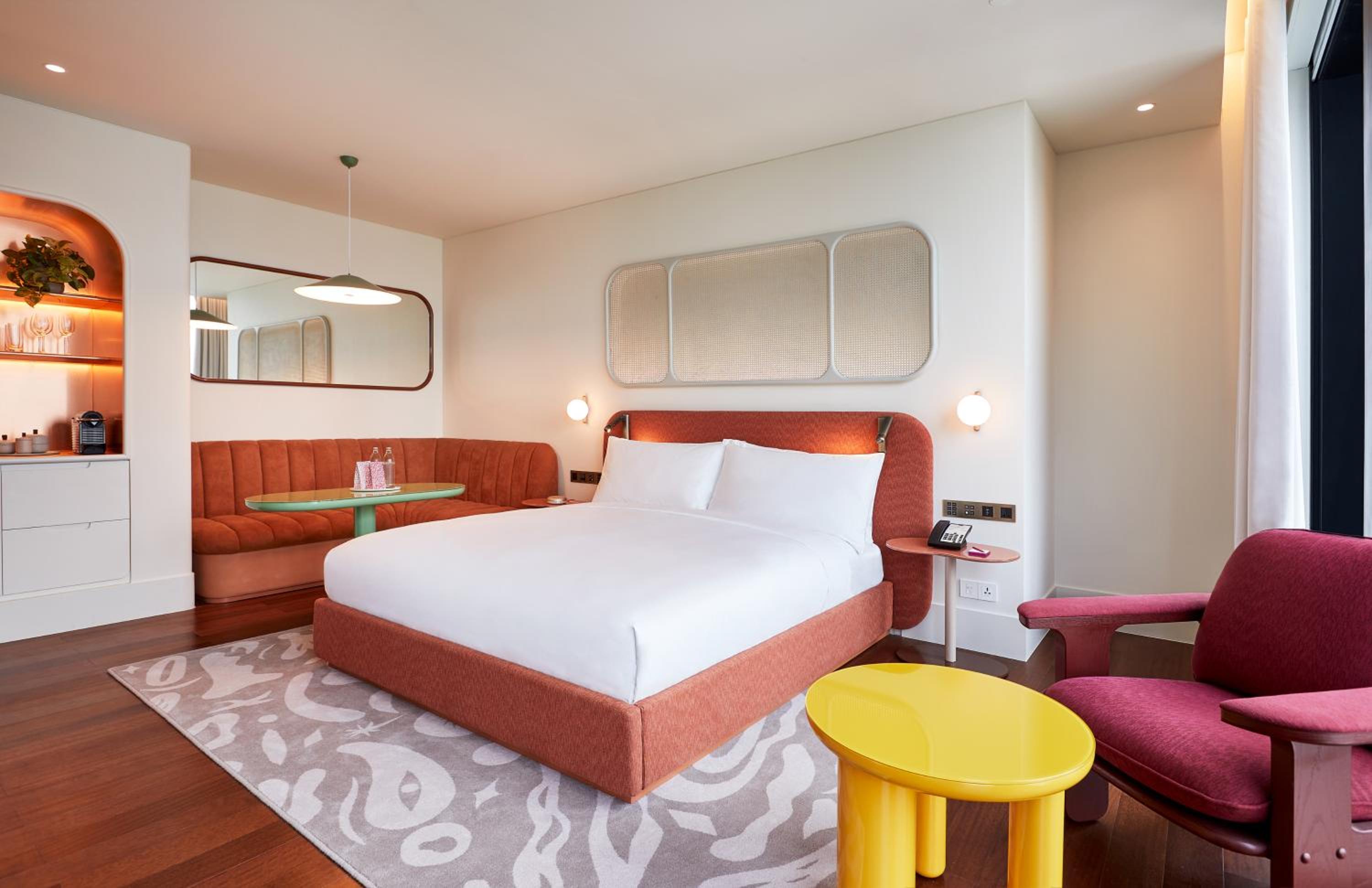 The Standard, Bangkok Mahanakhon 52