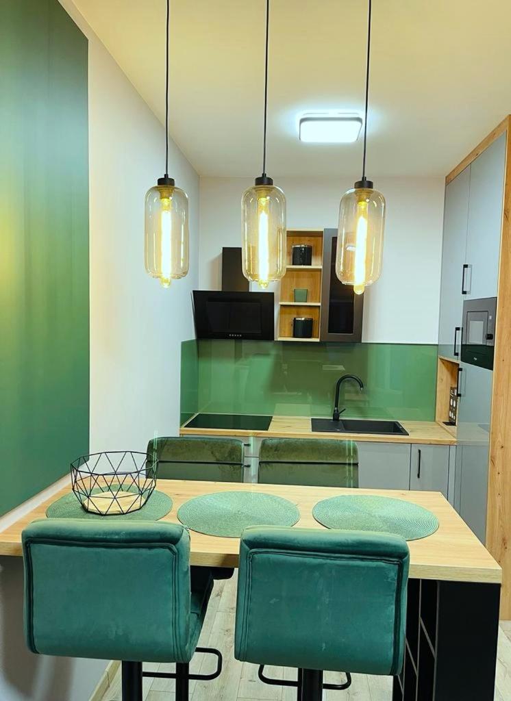 APARTAMENT ELEGANCE GREEN w Let's Sea view 3