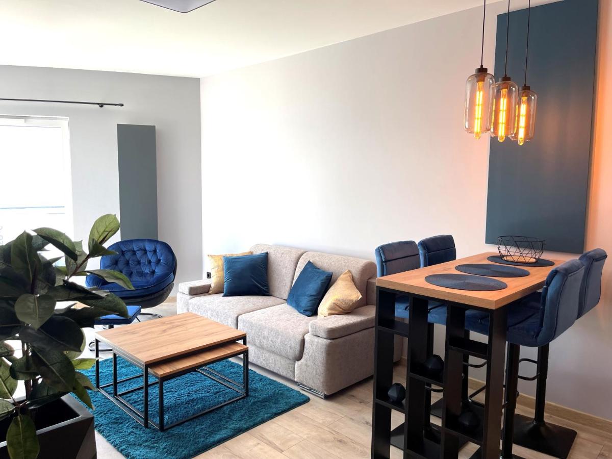 APARTAMENT ELEGANCE BLUE w Let's Sea view 3