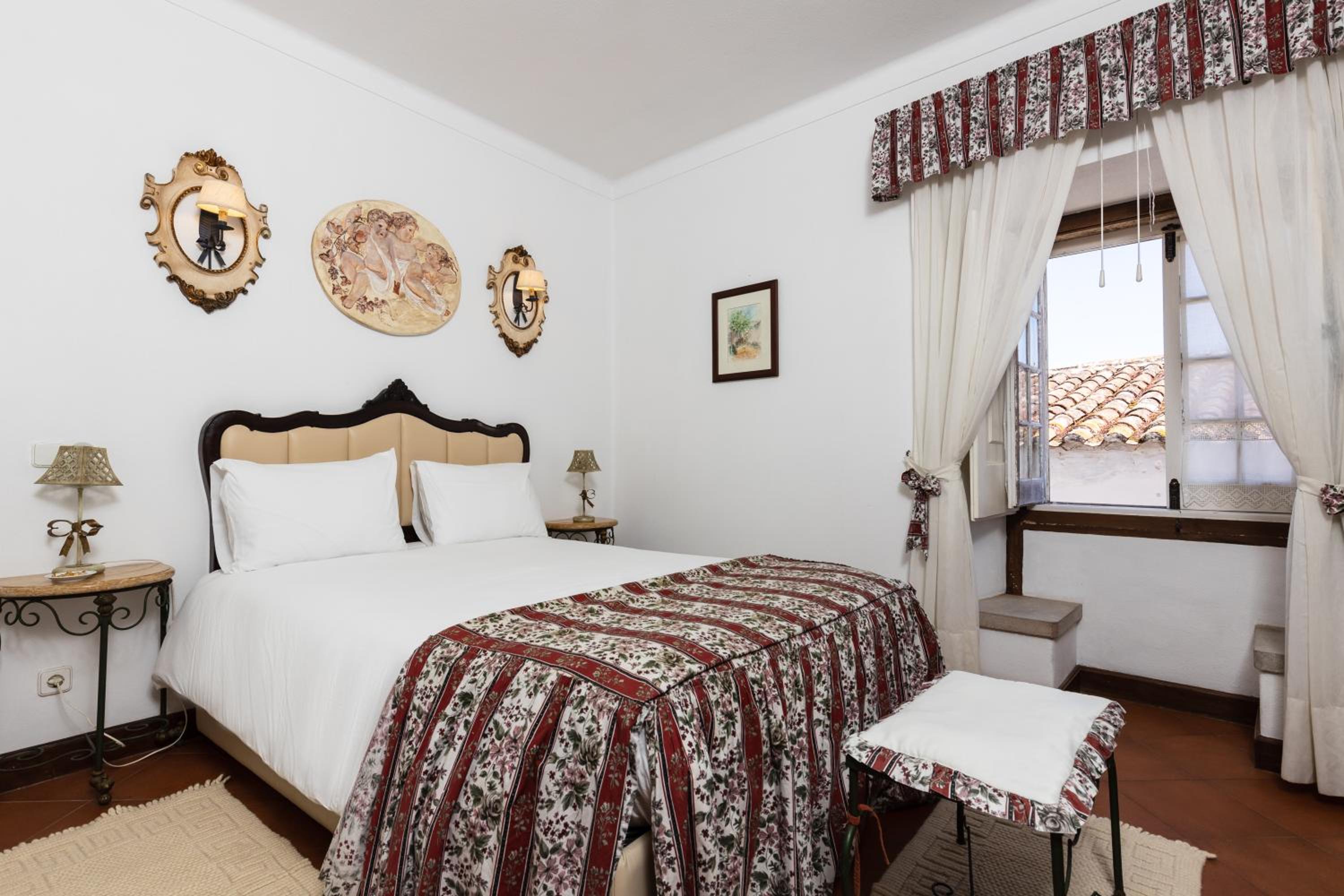 Casa de S. Thiago do Castelo
