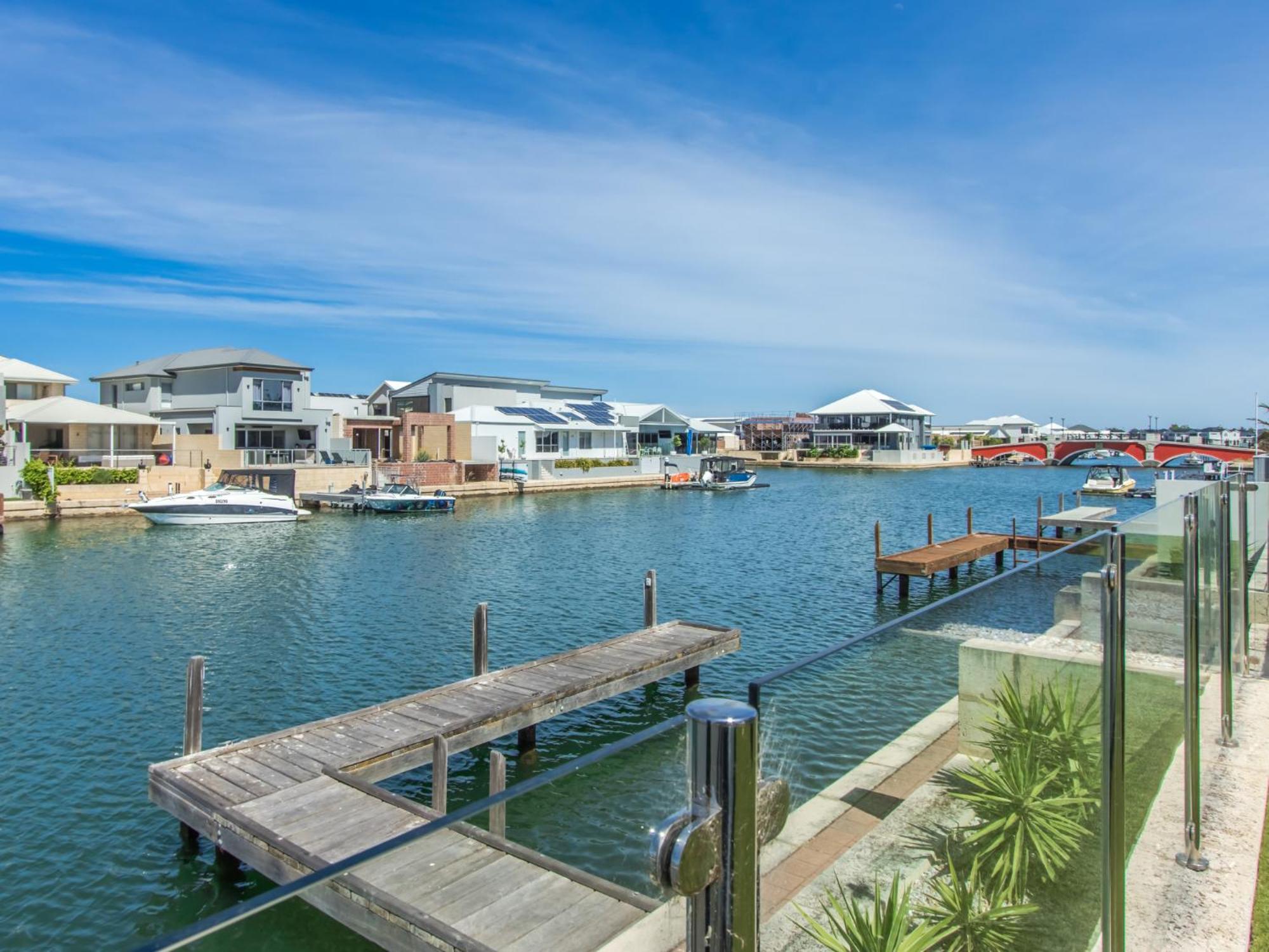 Deluxe Living in Mariners Cove