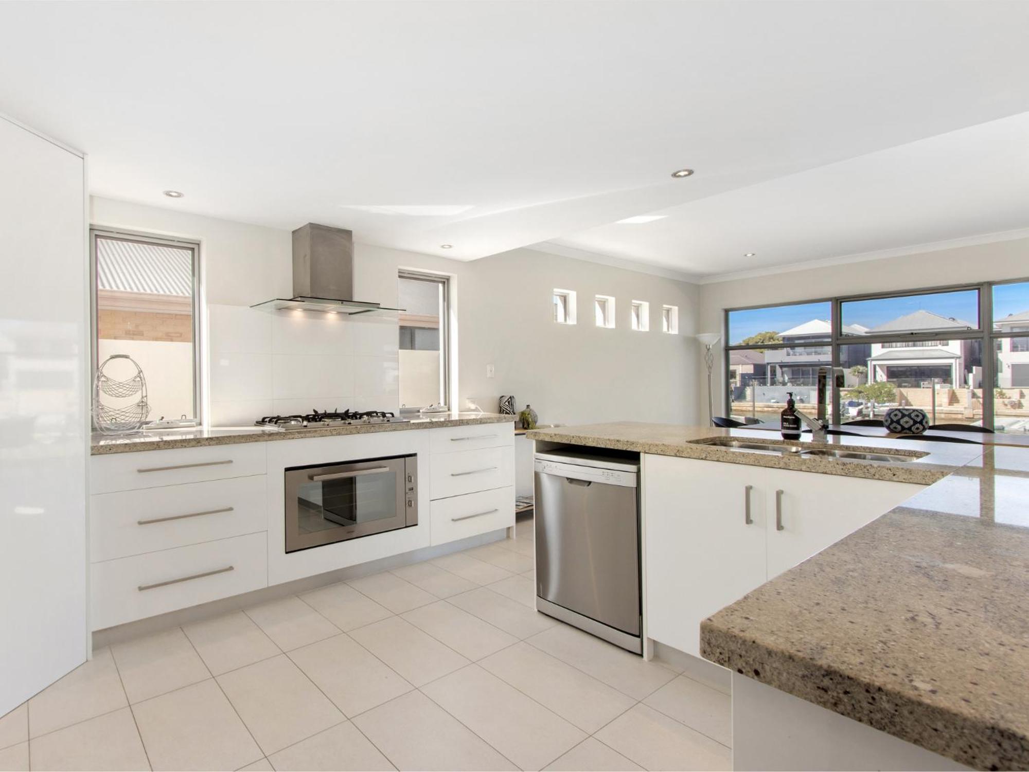 Deluxe Living in Mariners Cove