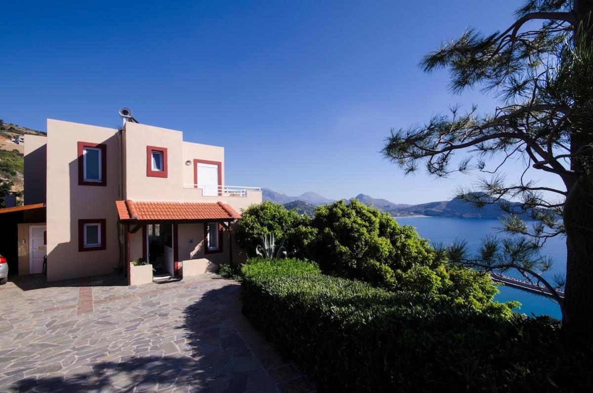 Villa Elgini view 3