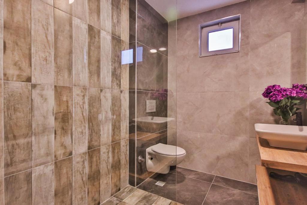 Lara Suites - Image 250