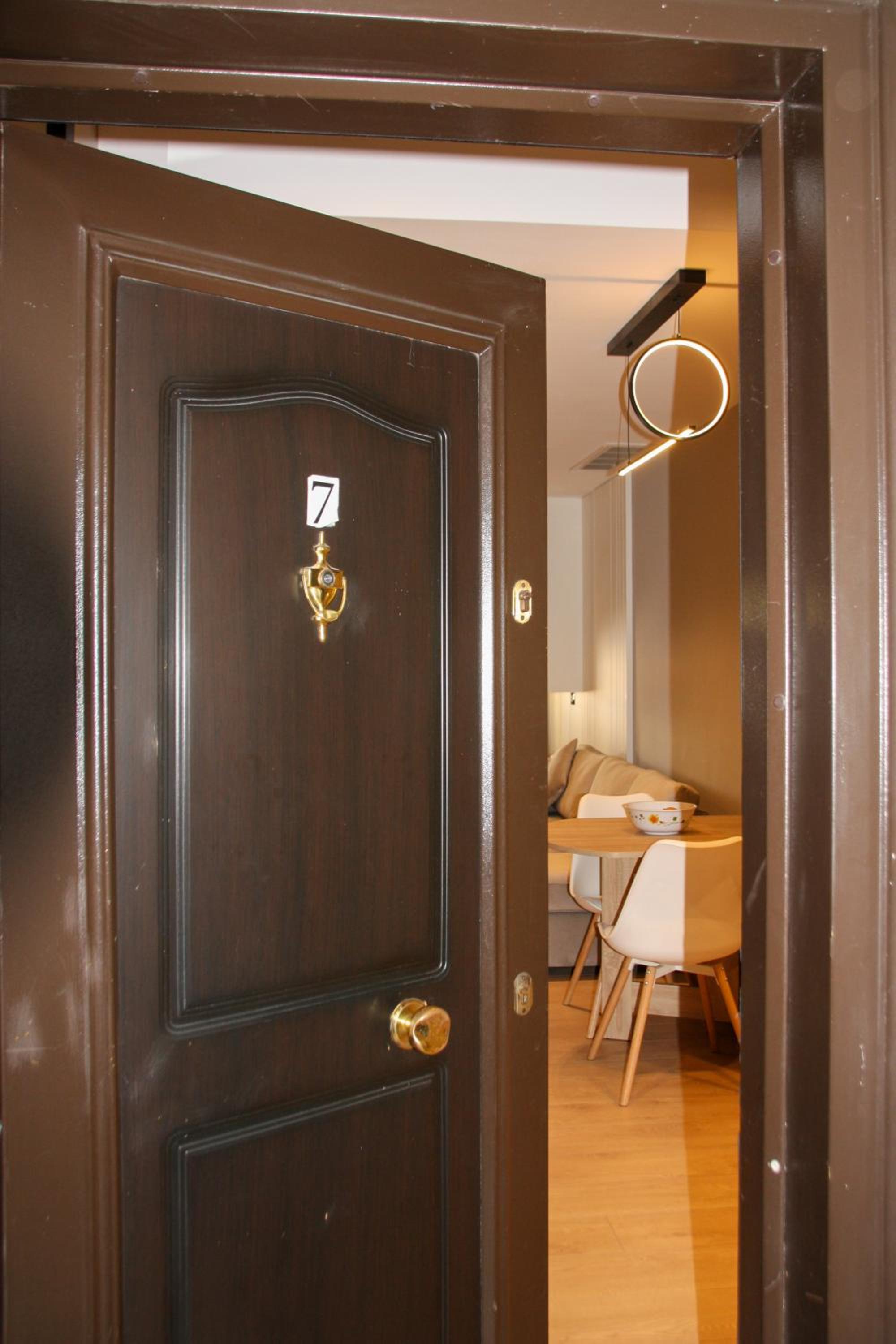 Roza's Apartment Tirana Center