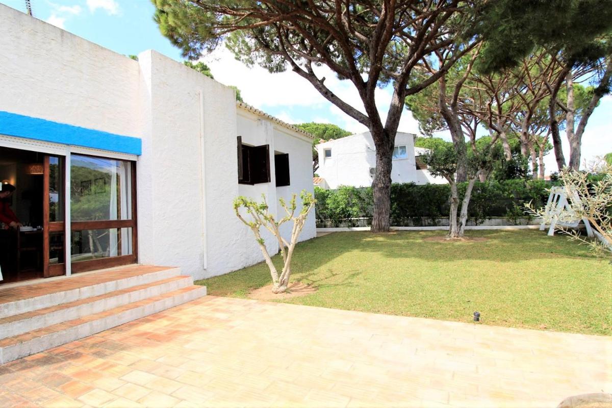 Albufeira Traditional Villa With Pool by Homing view 4