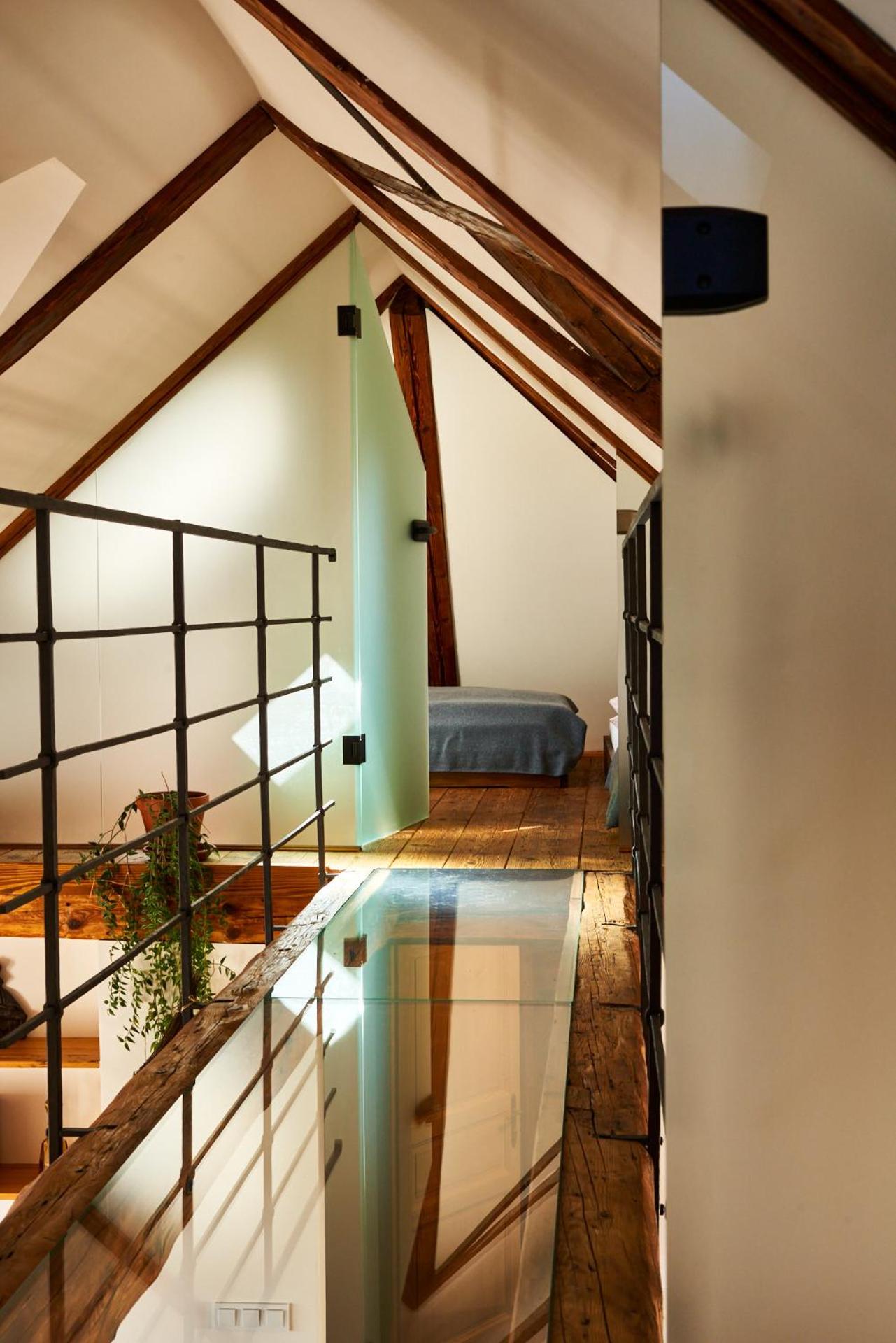 Baroque chaplain house Kaplanka 1796 A. D. - historical luxury apts in Bohemian Paradise