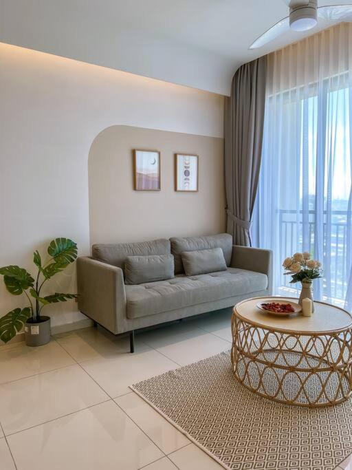 Kenwingston Skyloft Apartment Doorsteps to BRT Subang USJ photo 4
