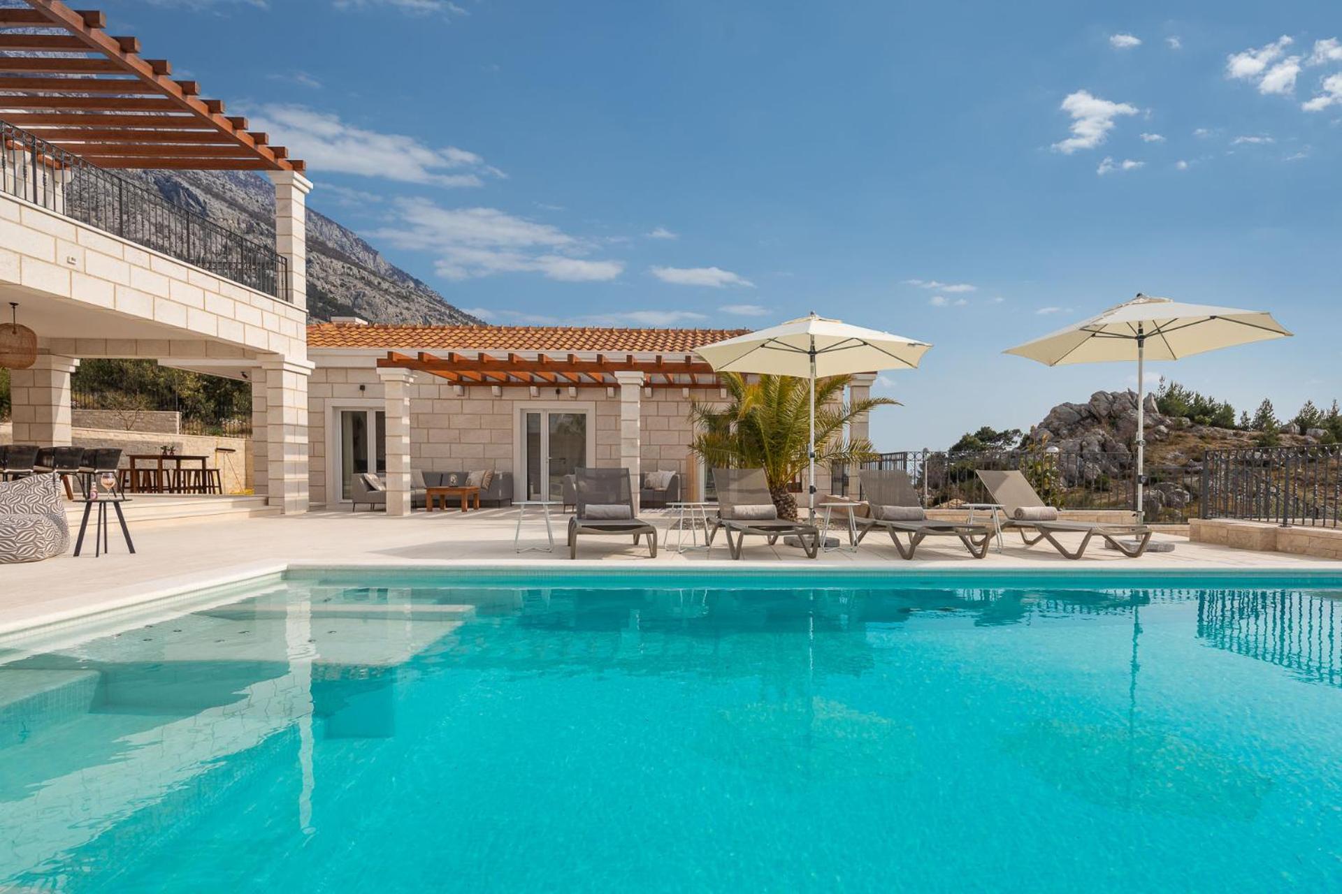 Luxury Villa Vespera view 2