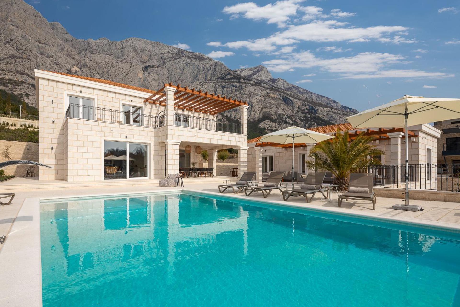 Luxury Villa Vespera view 5