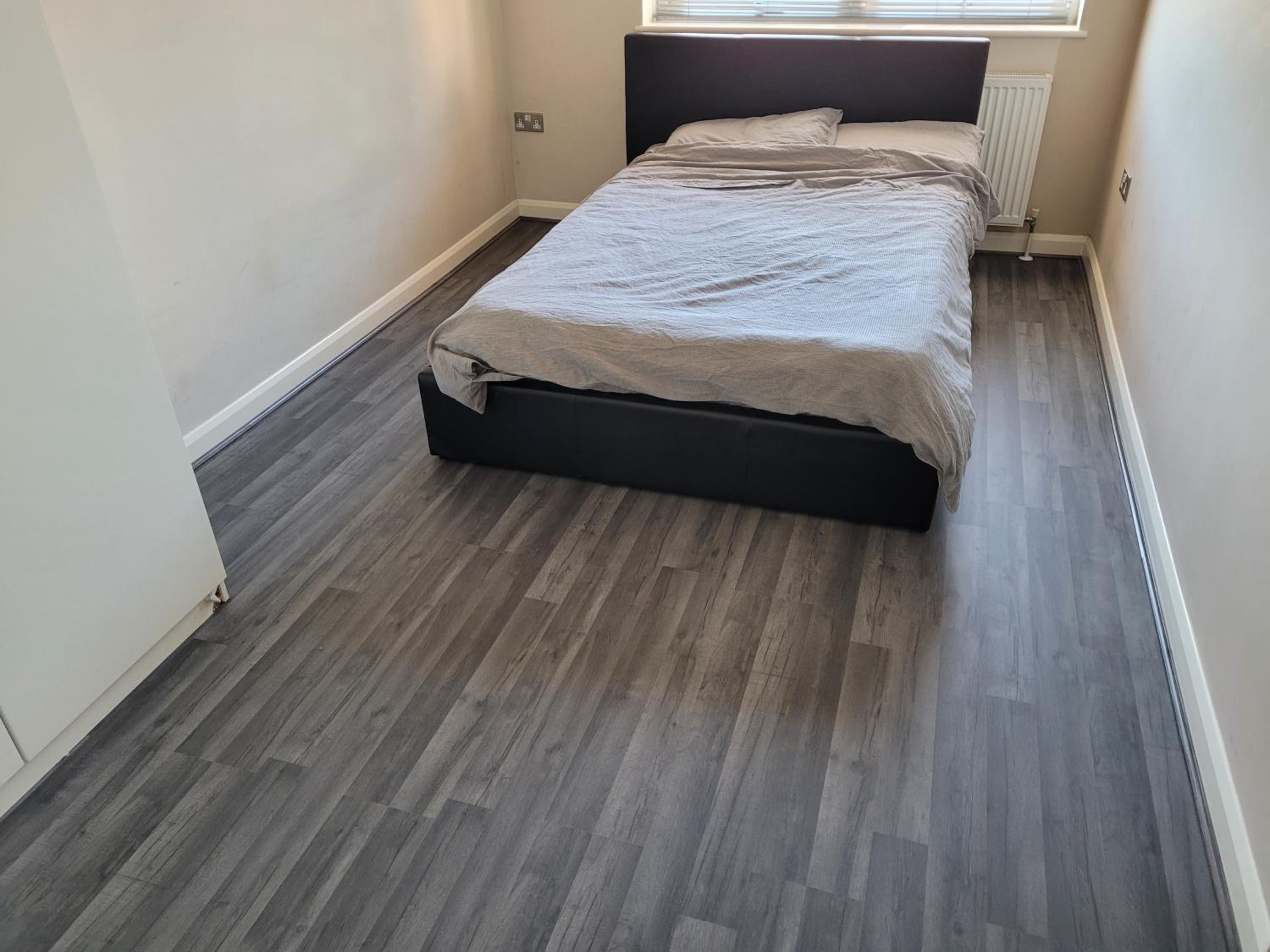 Spacious modern flat in Luton town centre view 3