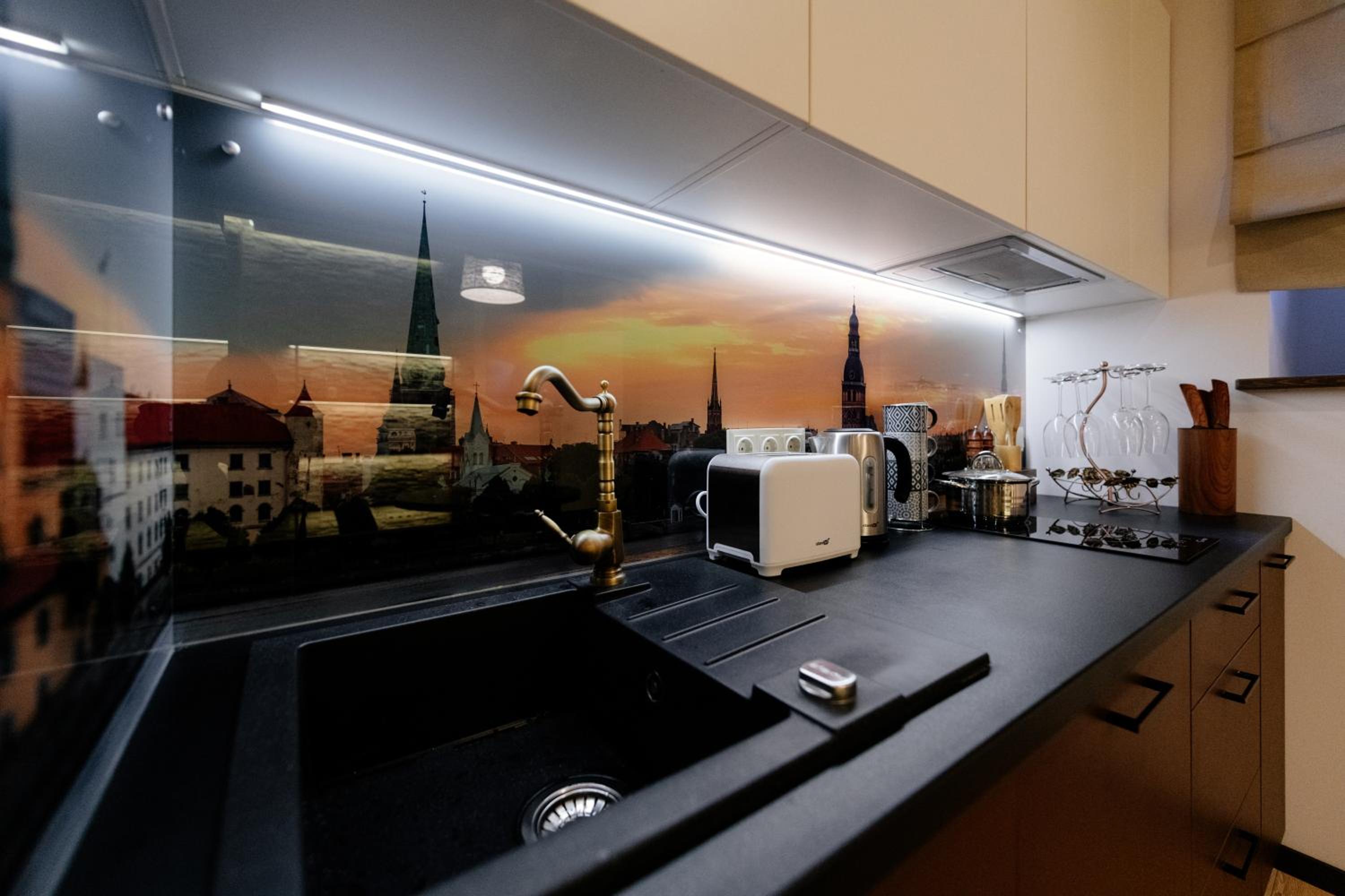 Riga Premium Apartments - ground floor with separate entrance view 5