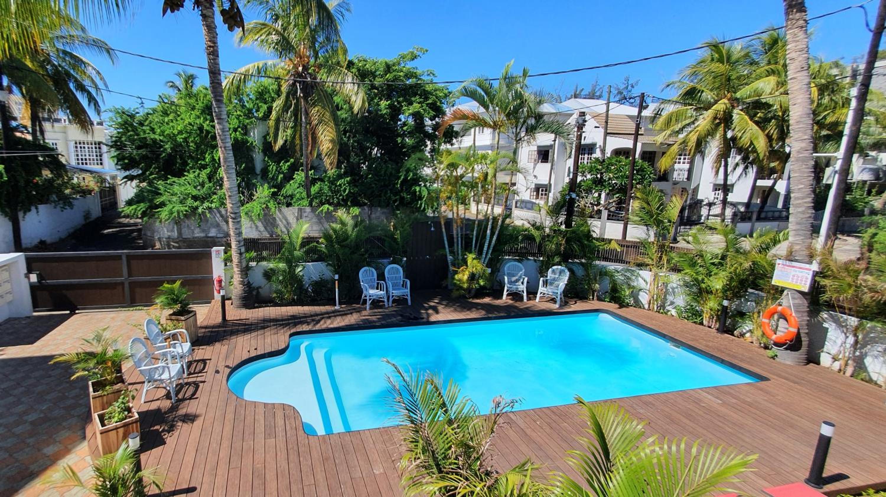 Les Cerisiers - Exclusive Beach Residence - 3 Bedroom Modern Apartment, Flic en Flac view 5