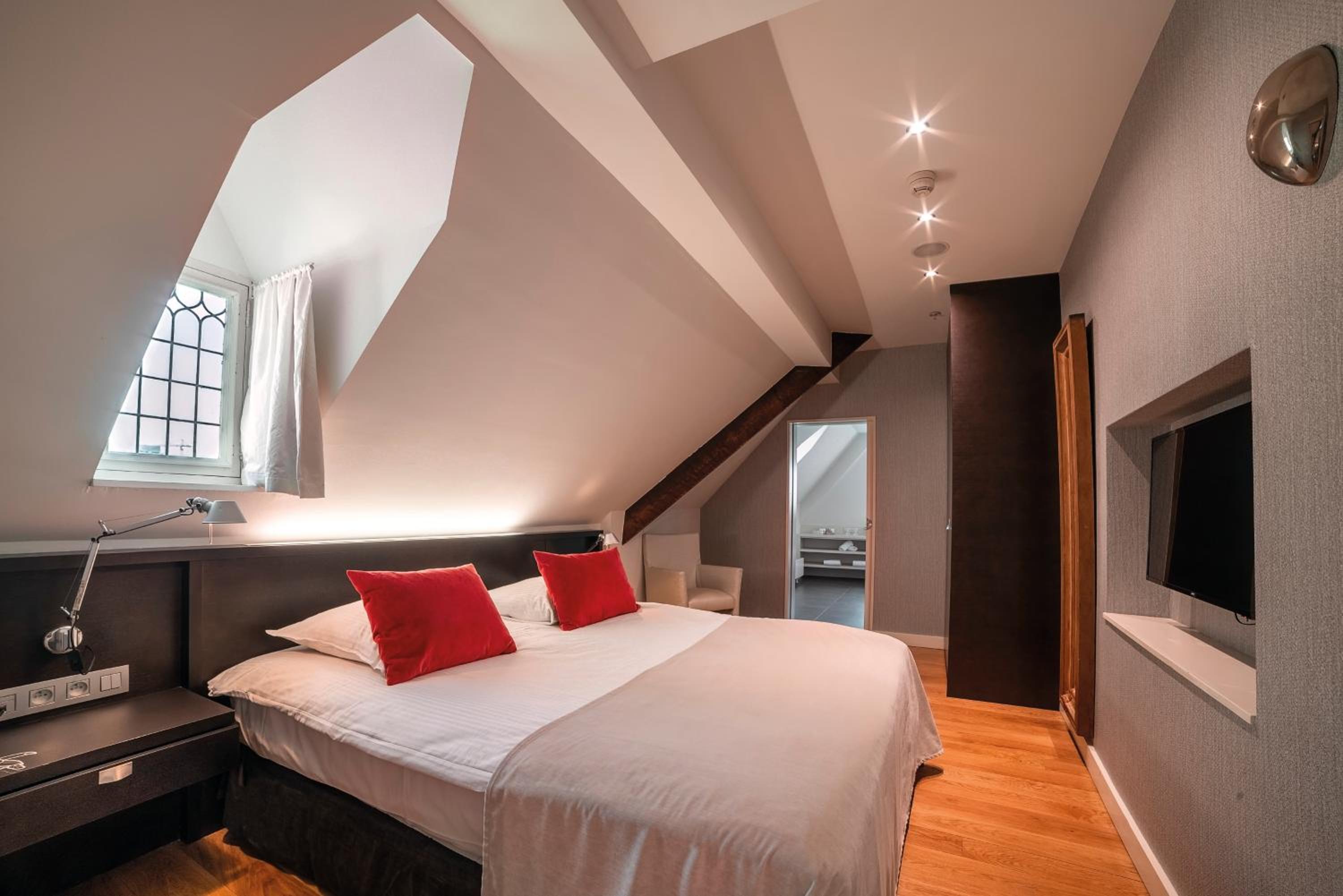 Liege Vacations - Van Der Valk Selys Liege Hotel  Spa - Property Image 4