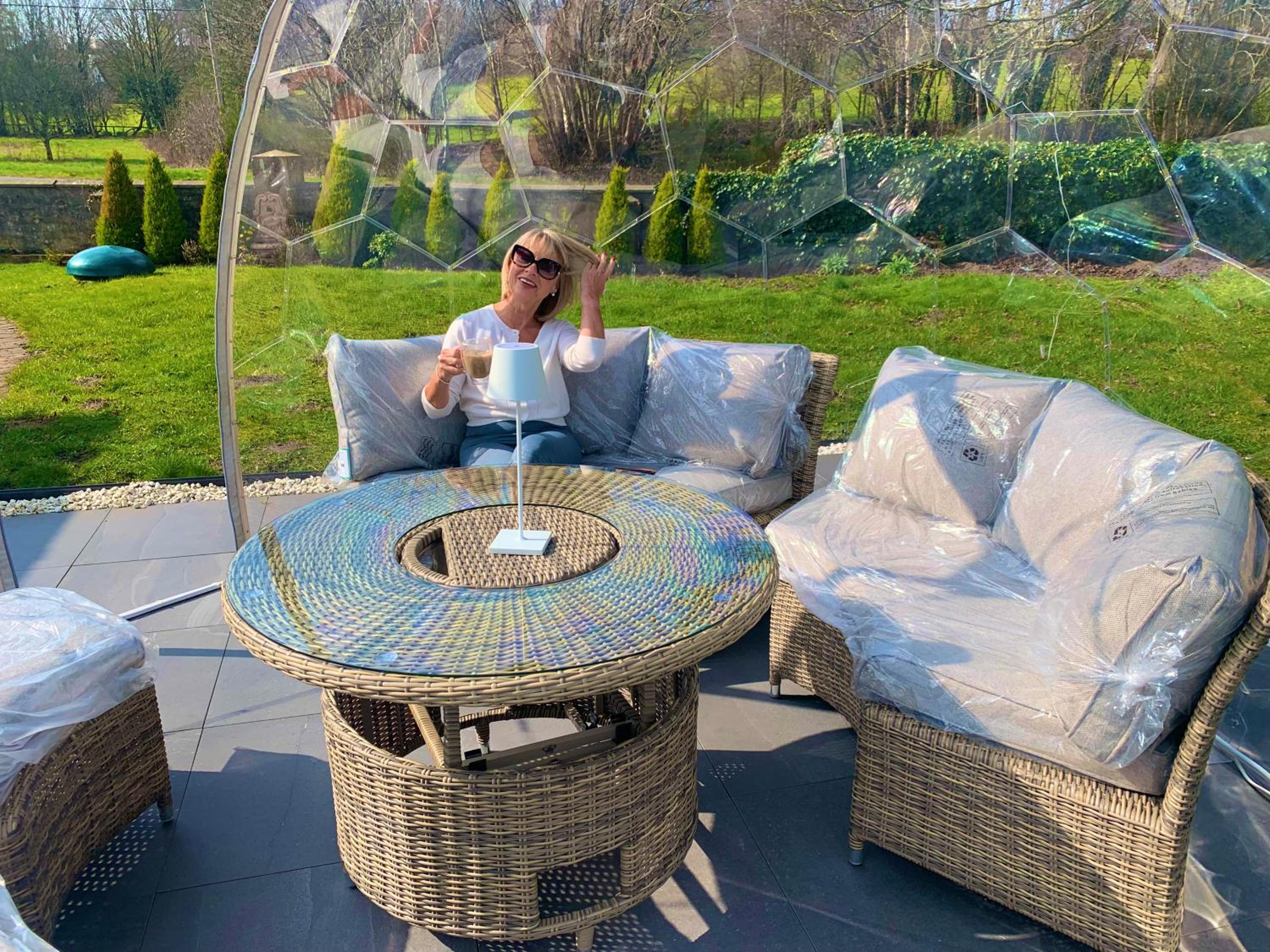 Ayrs and Graces - Luxury Bed and Breakfast view 3