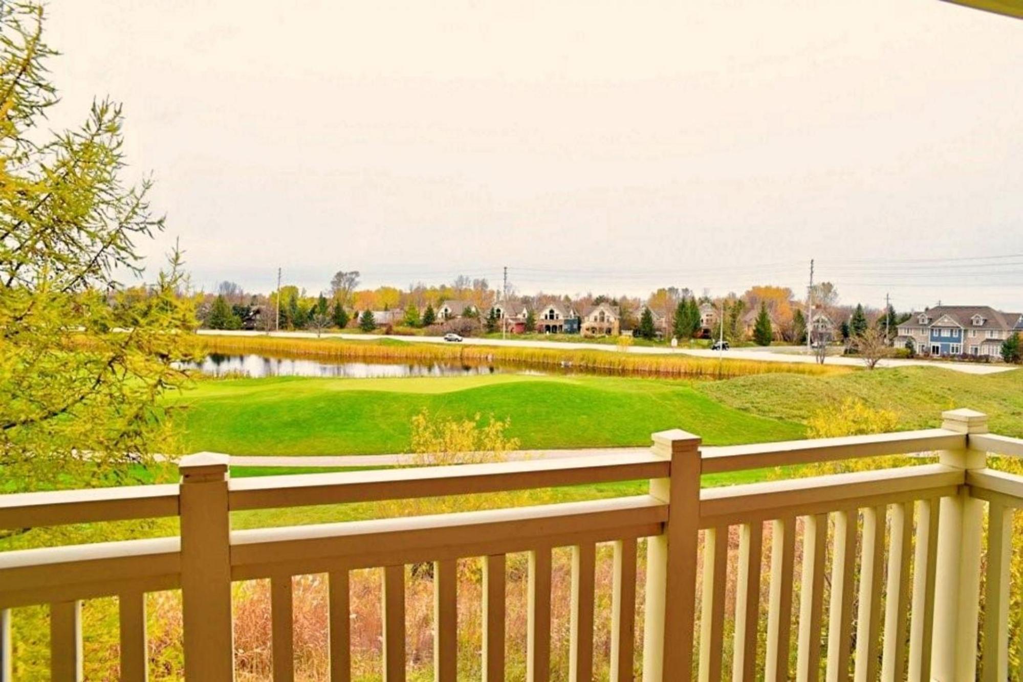 Spacious Blue Mountain 2 Storey - Wifi, Pool, Close to the Village & Golf