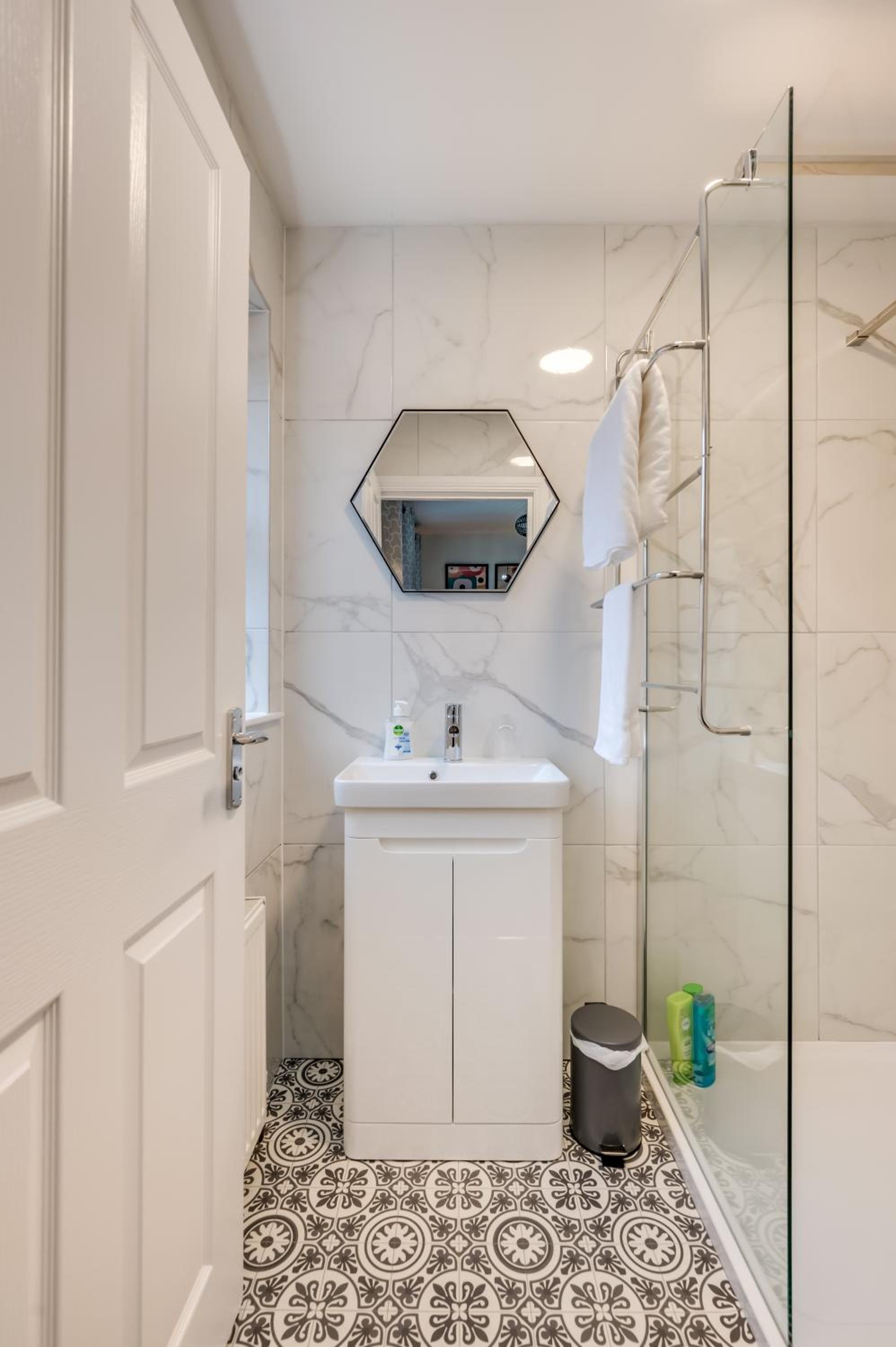 Central Belfast Apartments: Ashley Mews view 3