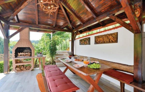 Villa Barbara/Holiday Homes with a story/Varaždin view 5