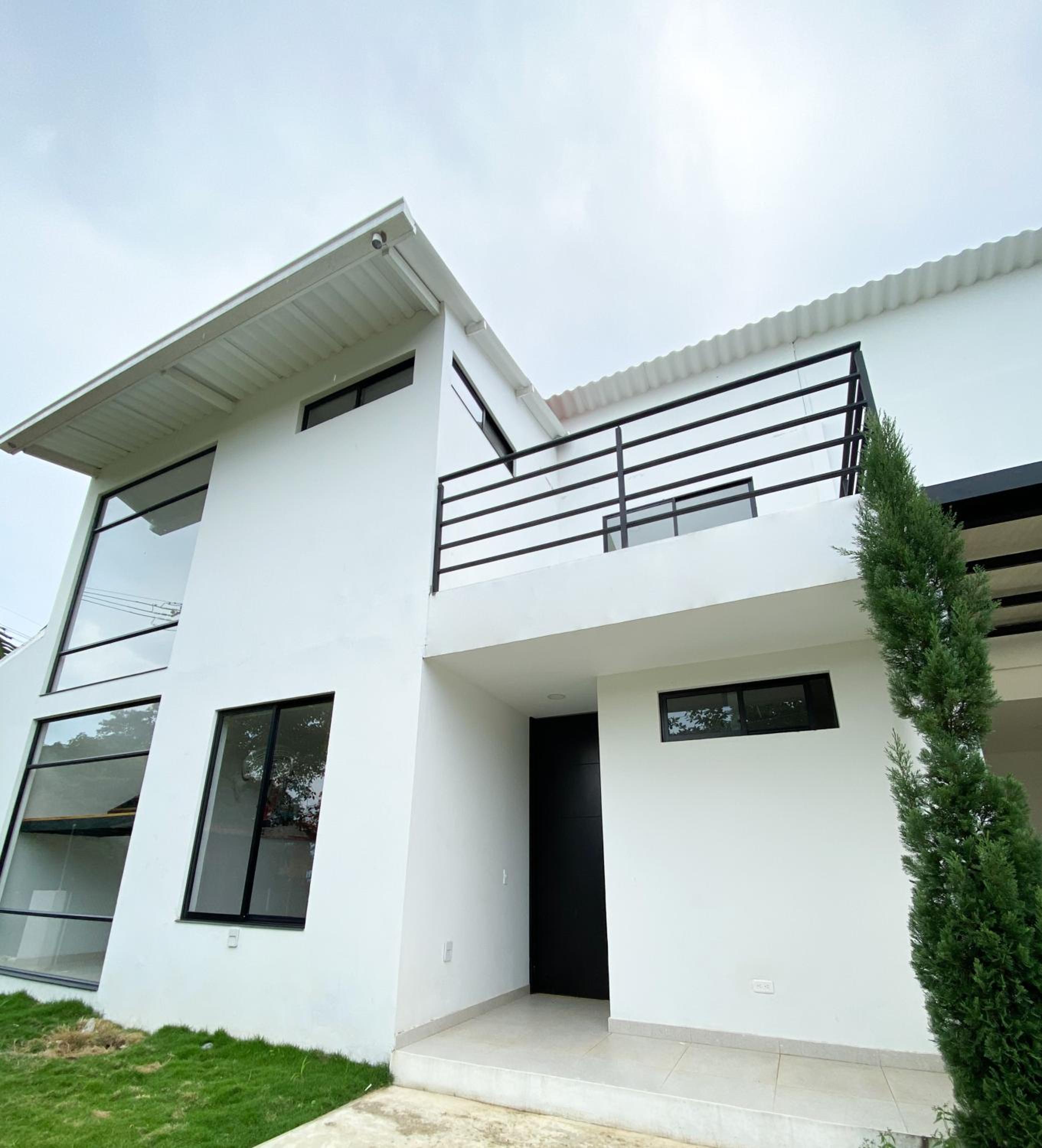 CASA MONTEBELLO CON PISCINA PRIVADA EN LA MESA