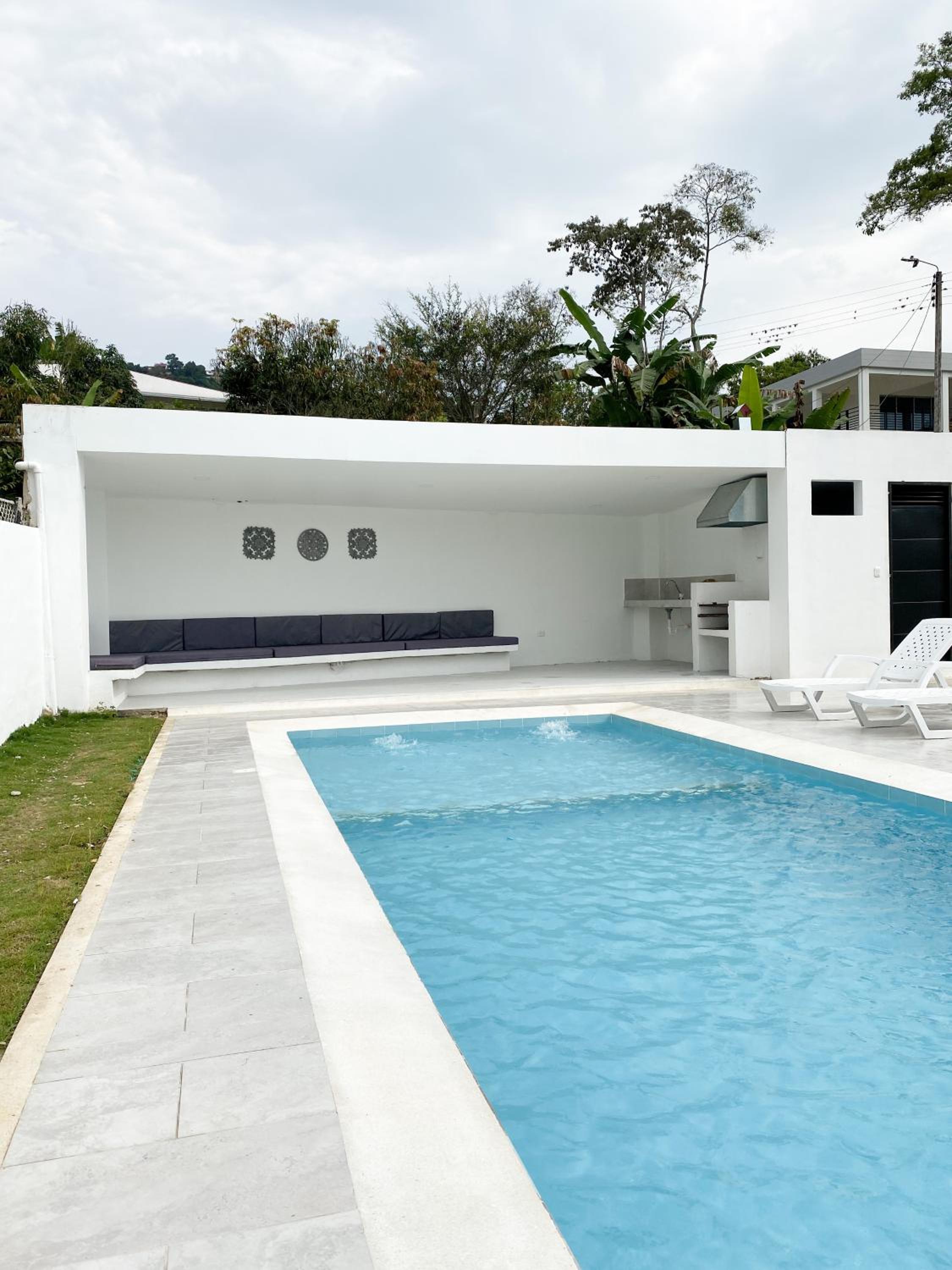 CASA MONTEBELLO CON PISCINA PRIVADA EN LA MESA
