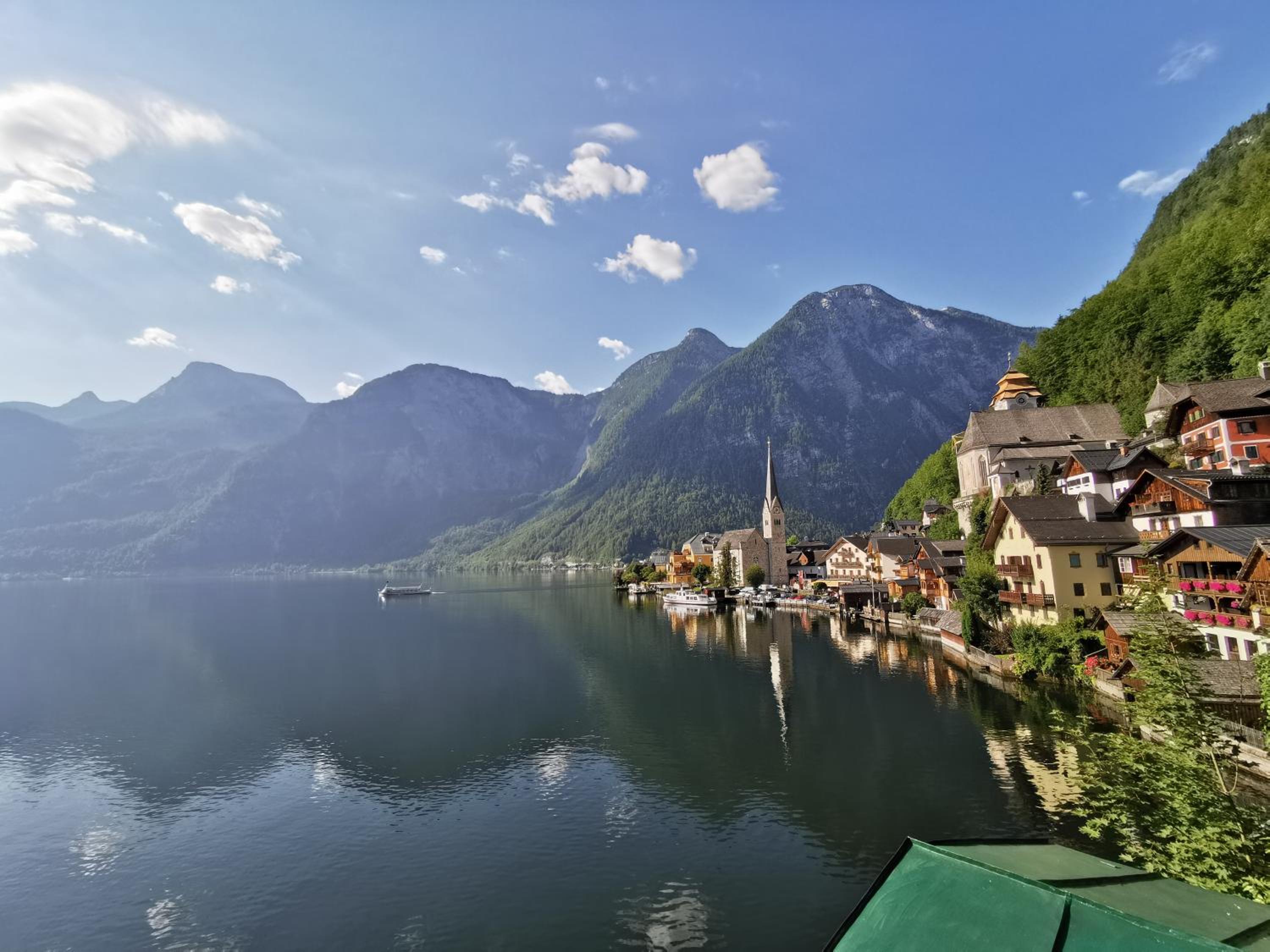 Ferienwohnung Bergsonne mit Sonnenbalkon und Tiefgaragen Parkplatz