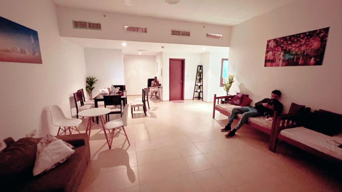 DXB Backpackers